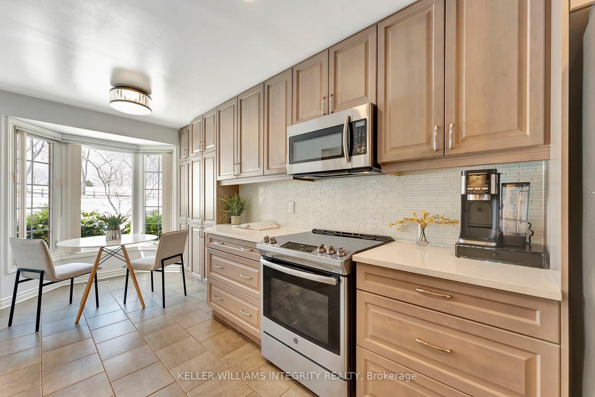Photo 10 of 99 Holitman Drive, Ottawa, Barrhaven - Knollsbrook — HOMEH