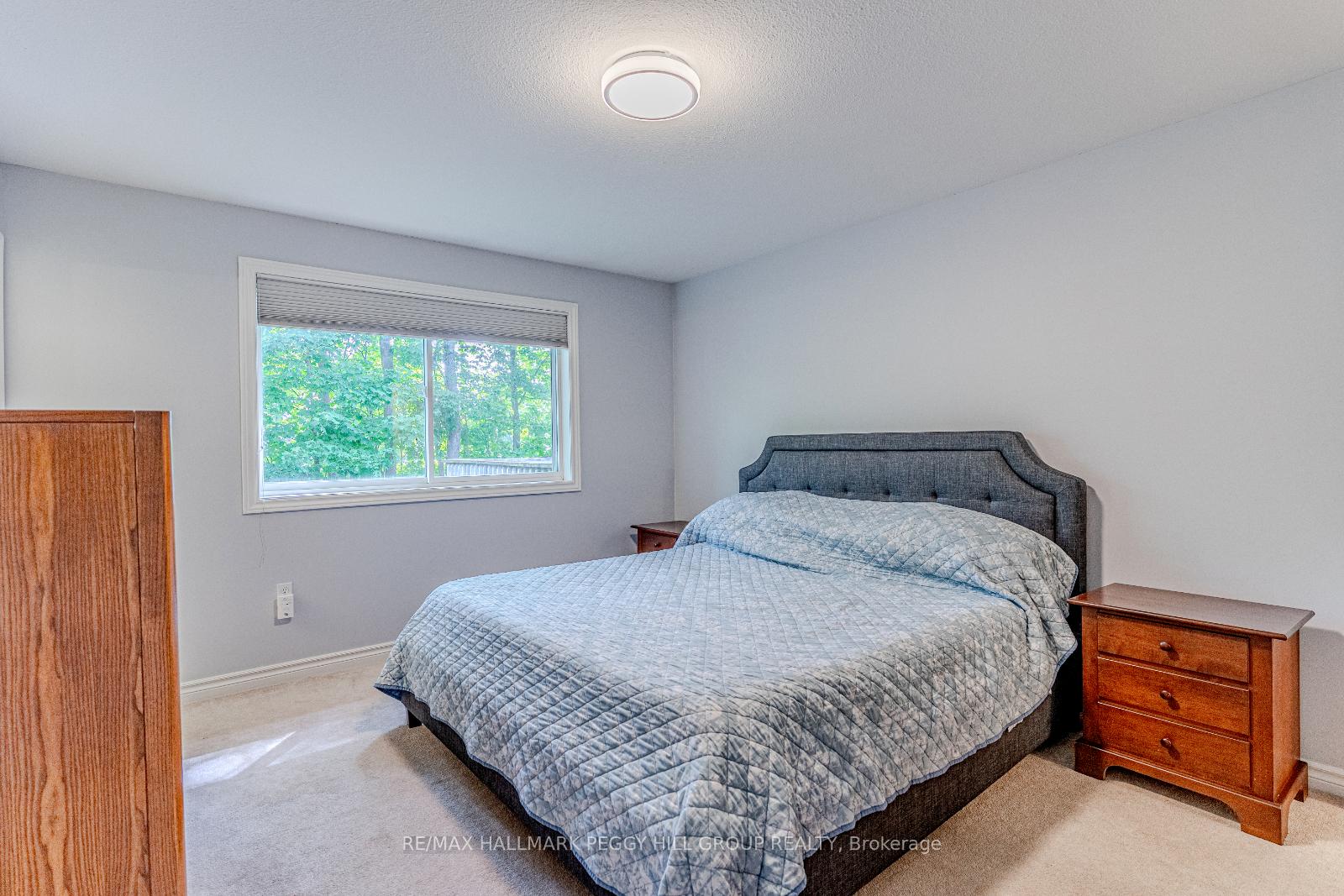 Photo 5 of 5 Hogan Court, Barrie, East Bayfield — HOMEH