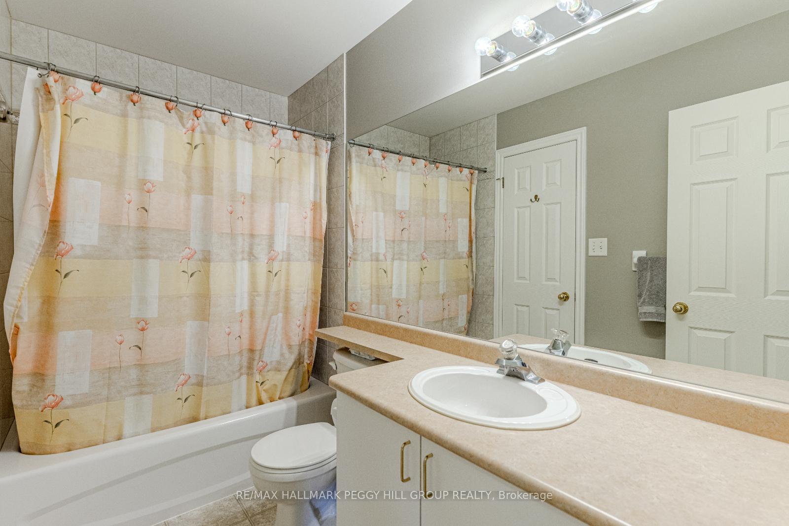 Photo 8 of 5 Hogan Court, Barrie, East Bayfield — HOMEH