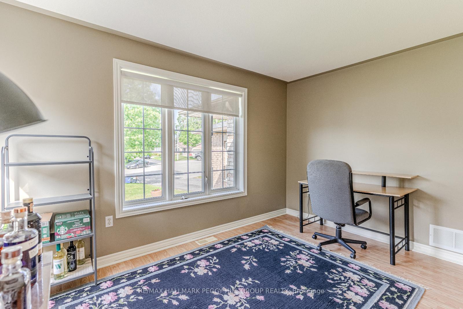 Photo 9 of 5 Hogan Court, Barrie, East Bayfield — HOMEH
