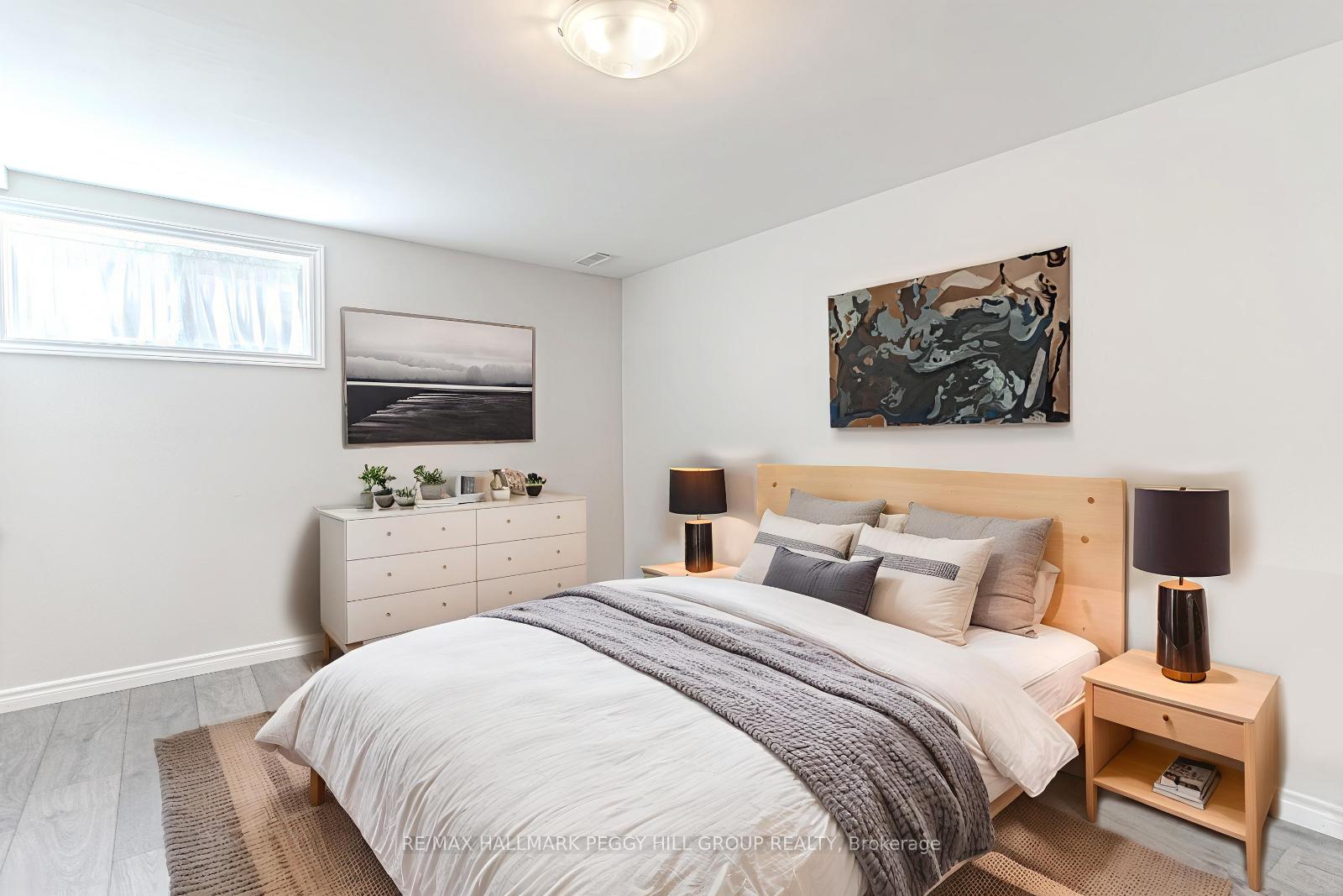 Photo 14 of 5 Hogan Court, Barrie, East Bayfield — HOMEH