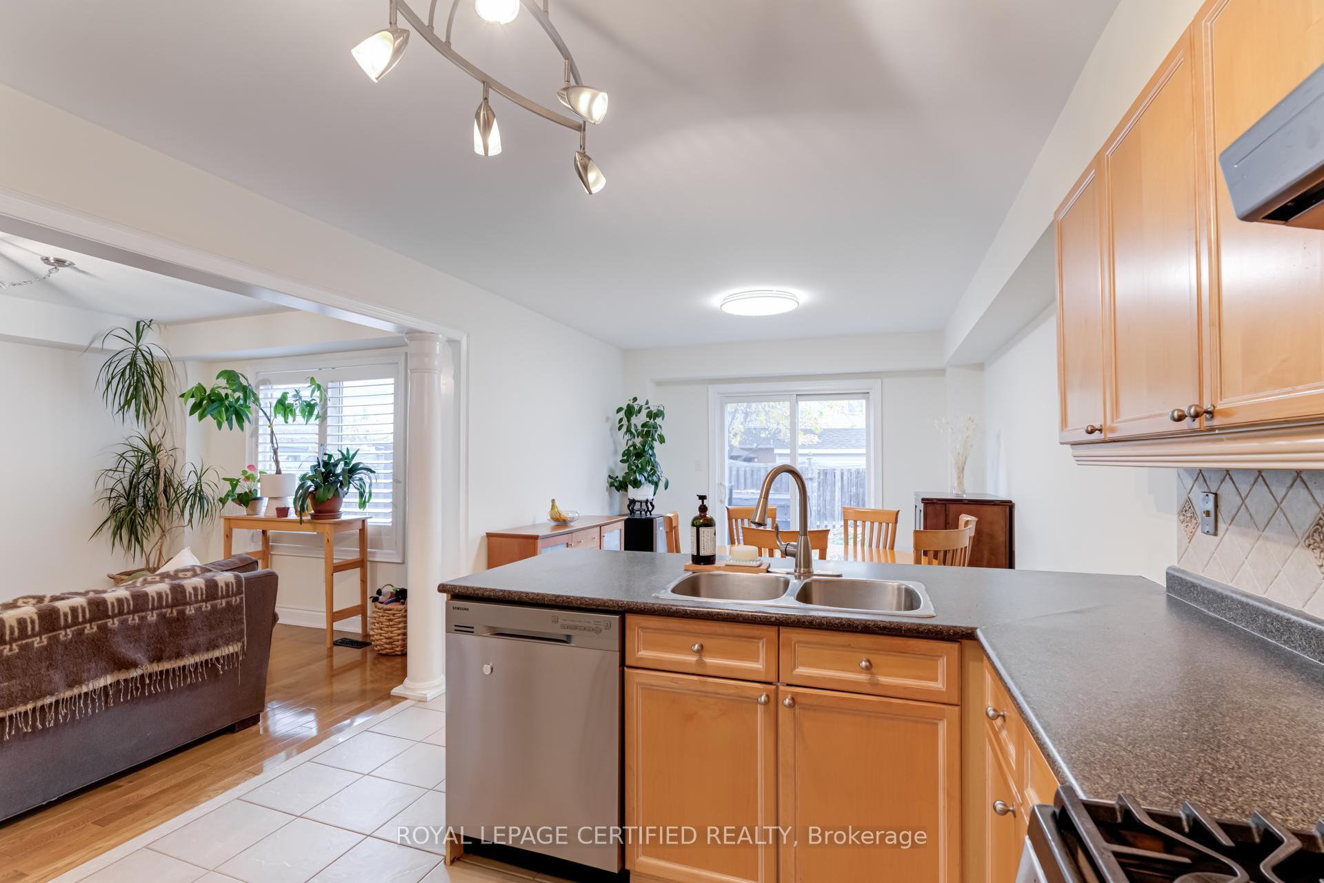 Photo 12 of 141 Madden Place, Clarington, Bowmanville — HOMEH