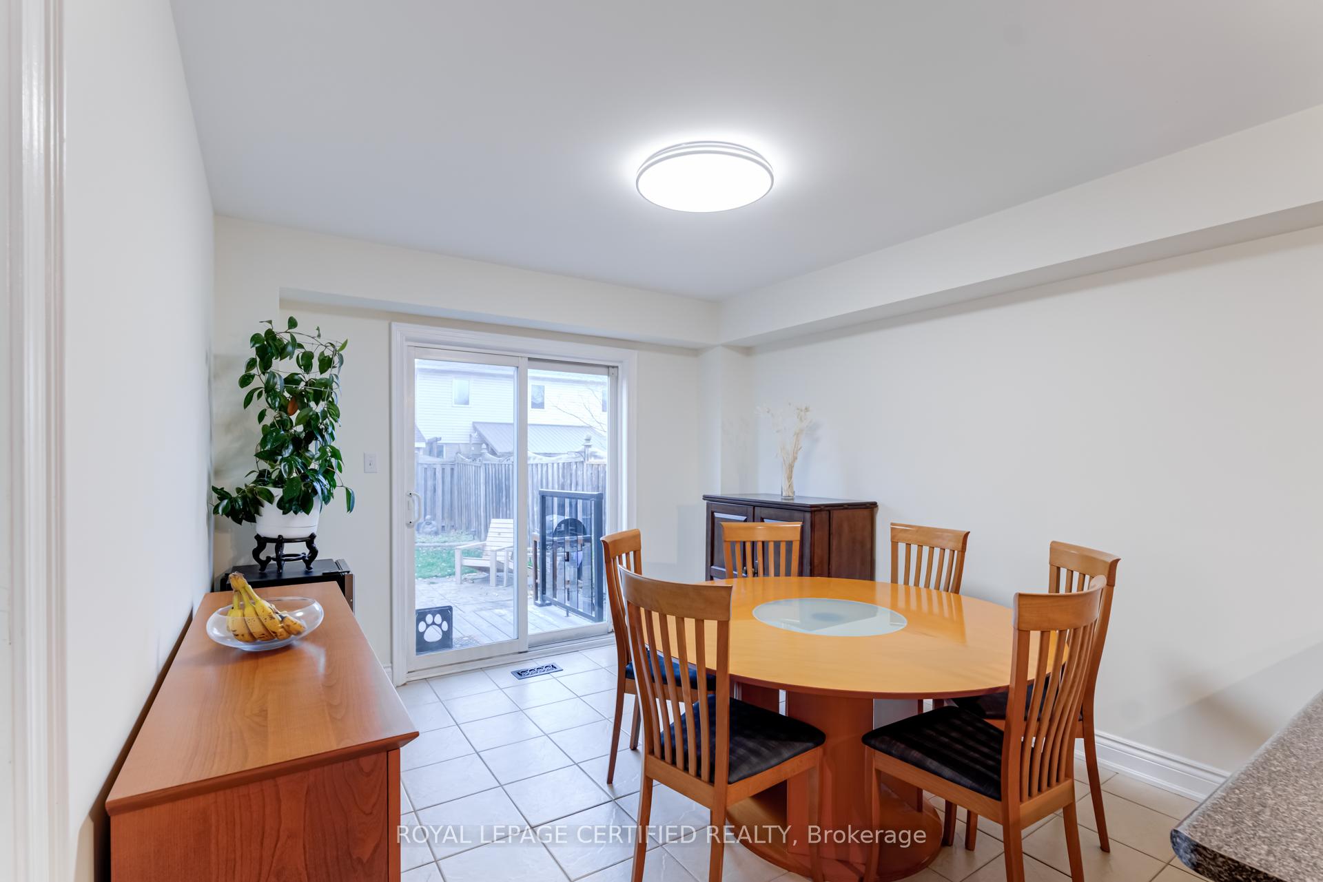 Photo 13 of 141 Madden Place, Clarington, Bowmanville — HOMEH