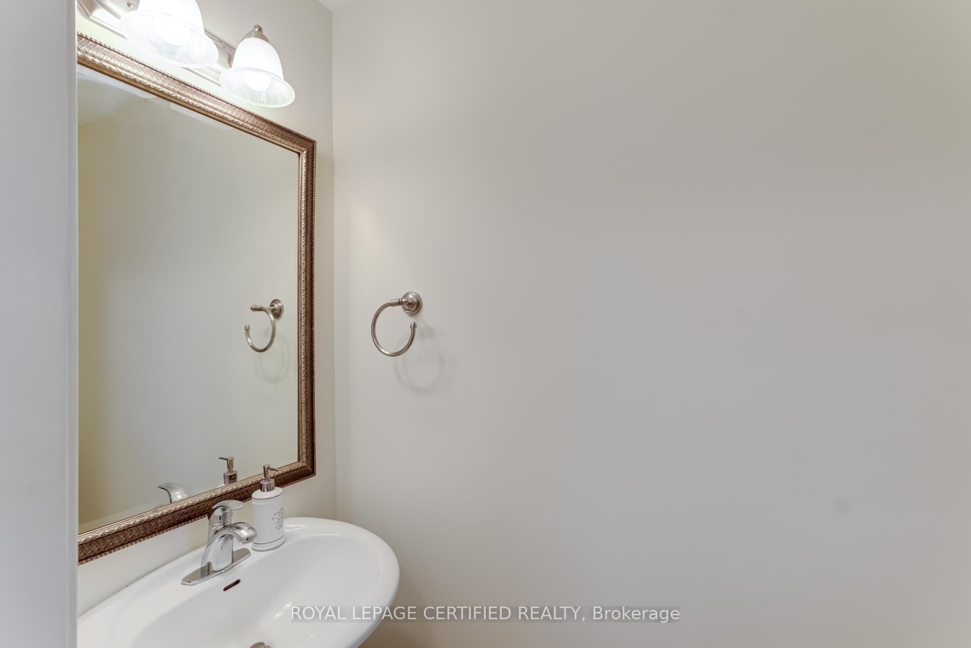 Photo 17 of 141 Madden Place, Clarington, Bowmanville — HOMEH