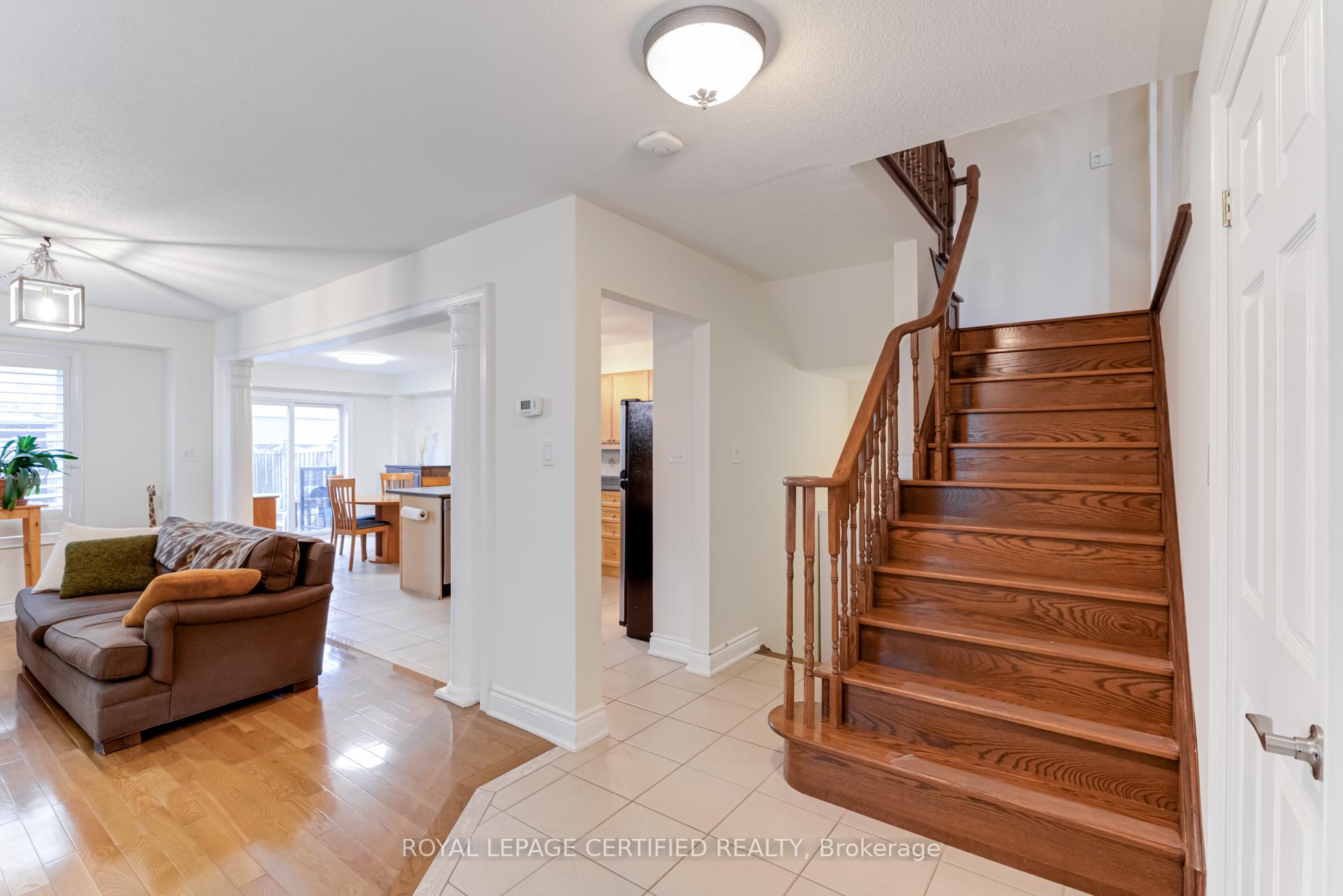 Photo 19 of 141 Madden Place, Clarington, Bowmanville — HOMEH