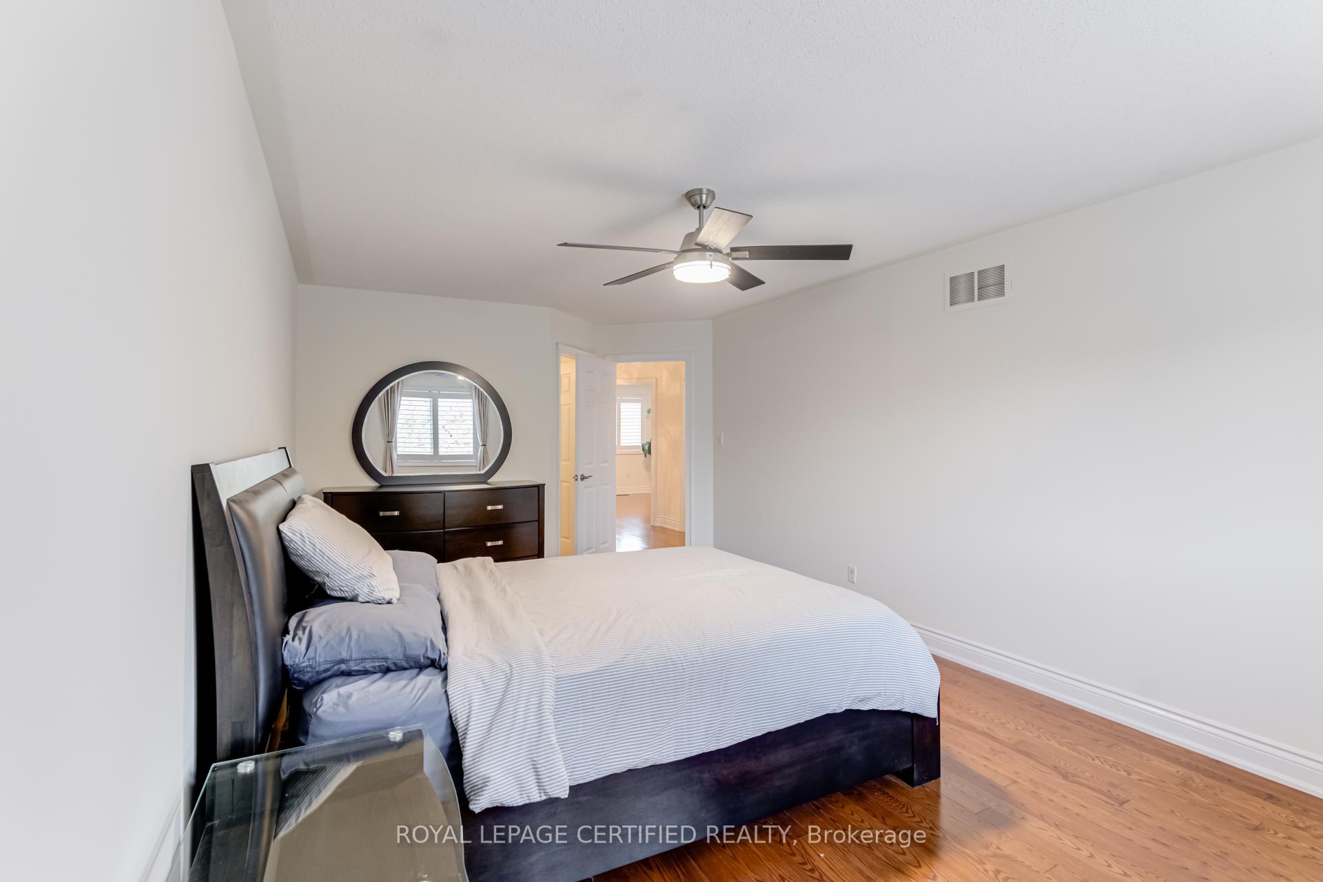 Photo 29 of 141 Madden Place, Clarington, Bowmanville — HOMEH