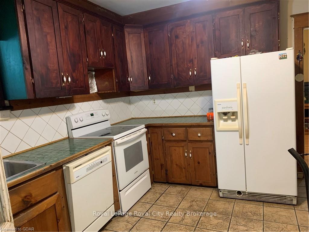 Photo 11 of 112 Bagot Street, Guelph, Junction/Onward Willow — HOMEH