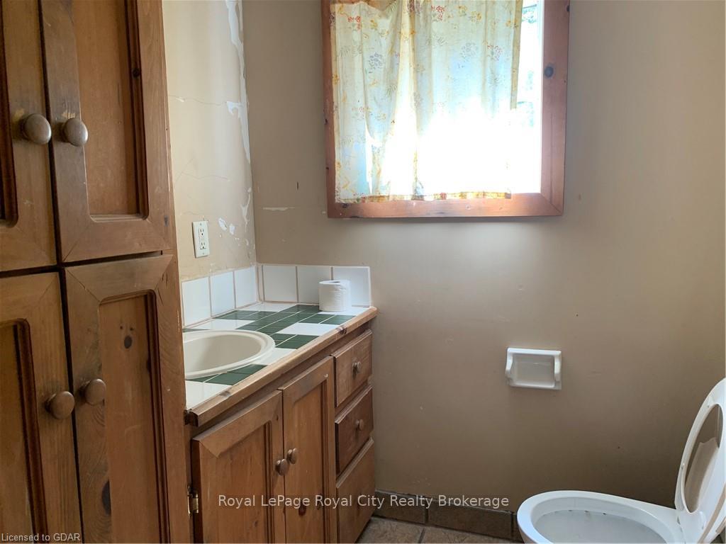 Photo 13 of 112 Bagot Street, Guelph, Junction/Onward Willow — HOMEH