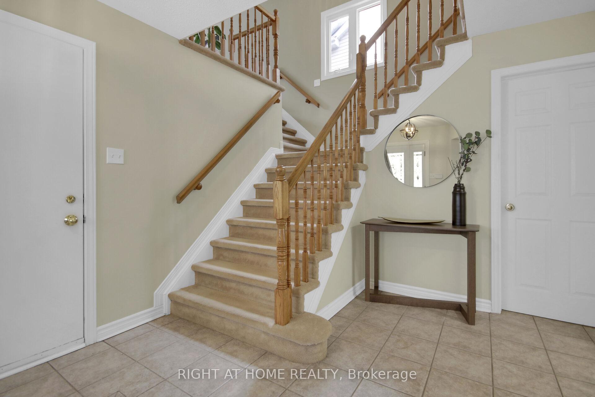 Photo 3 of 53 Armagh Way, Ottawa, Barrhaven - Longfields — HOMEH