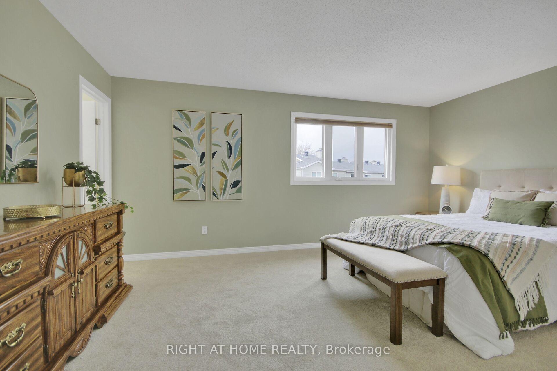 Photo 22 of 53 Armagh Way, Ottawa, Barrhaven - Longfields — HOMEH
