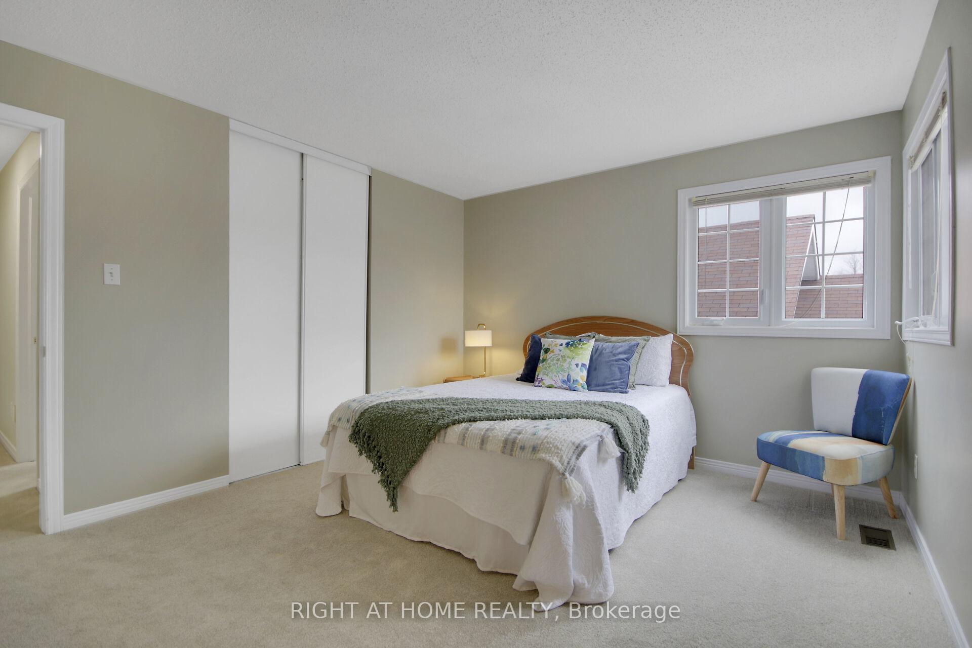 Photo 27 of 53 Armagh Way, Ottawa, Barrhaven - Longfields — HOMEH
