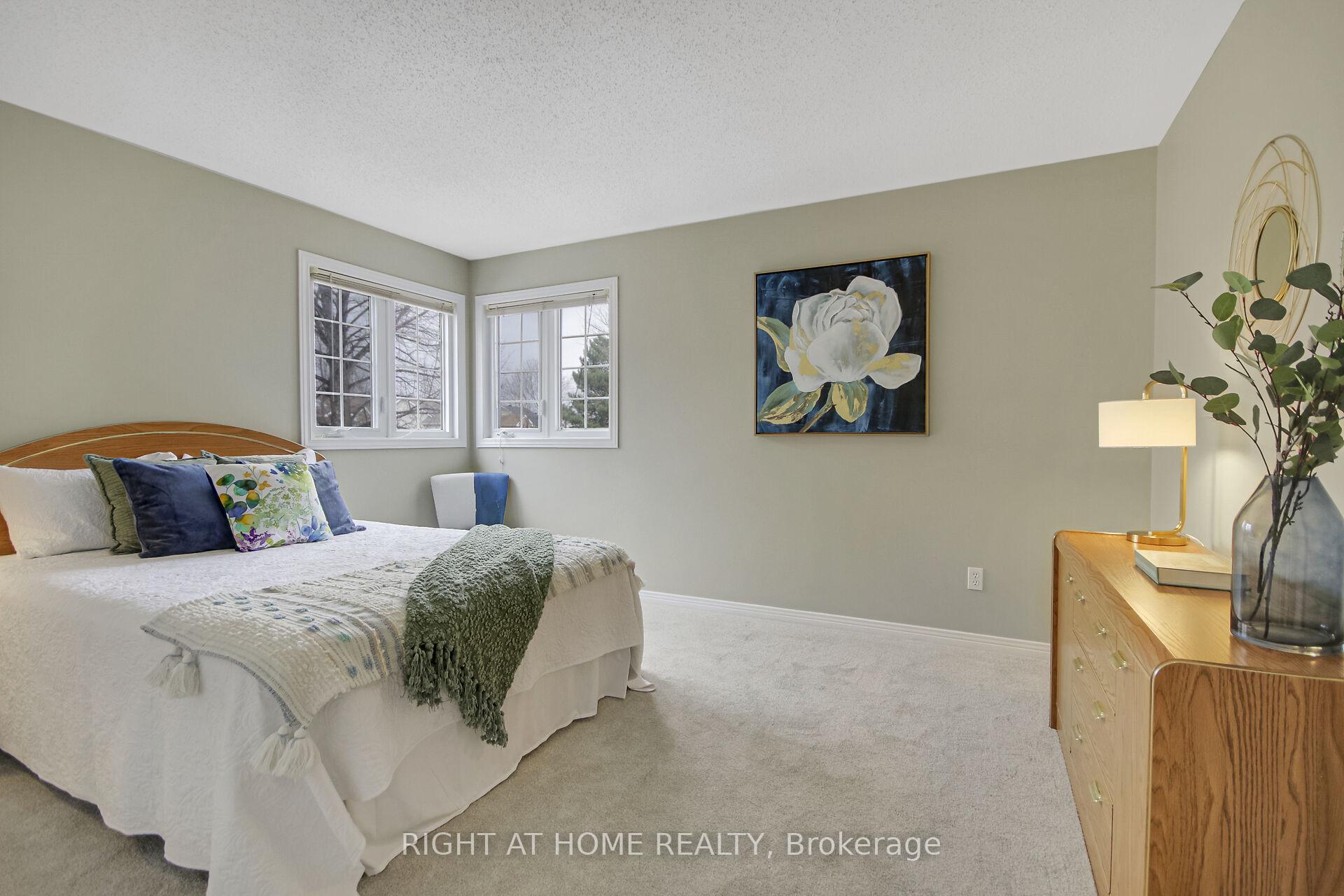 Photo 28 of 53 Armagh Way, Ottawa, Barrhaven - Longfields — HOMEH