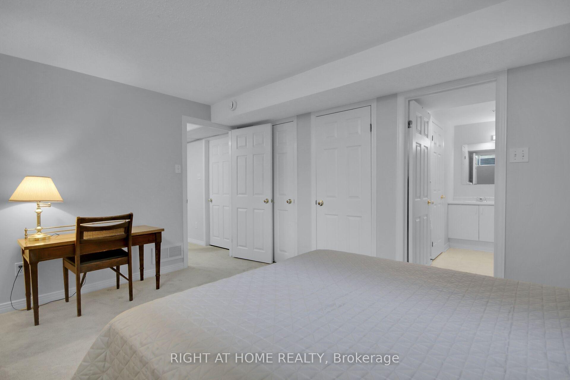 Photo 35 of 53 Armagh Way, Ottawa, Barrhaven - Longfields — HOMEH
