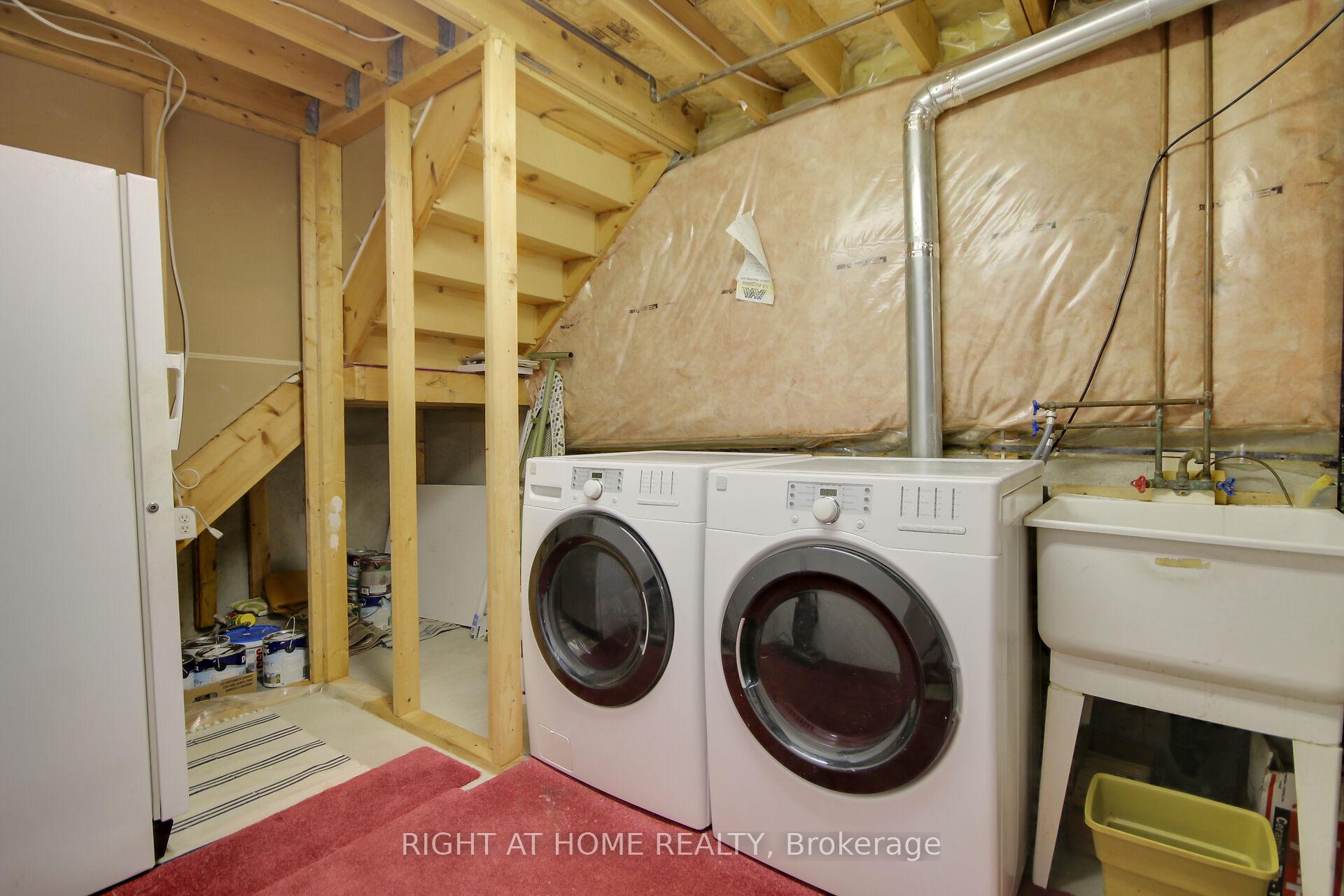Photo 37 of 53 Armagh Way, Ottawa, Barrhaven - Longfields — HOMEH