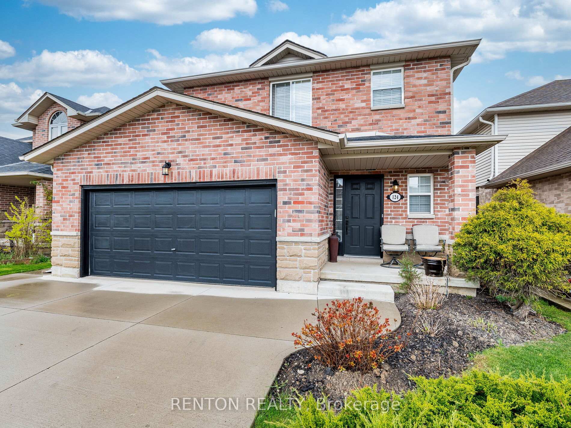 Photo 1 of 124 Rosebury Way, Hamilton, Mount Hope — HOMEH