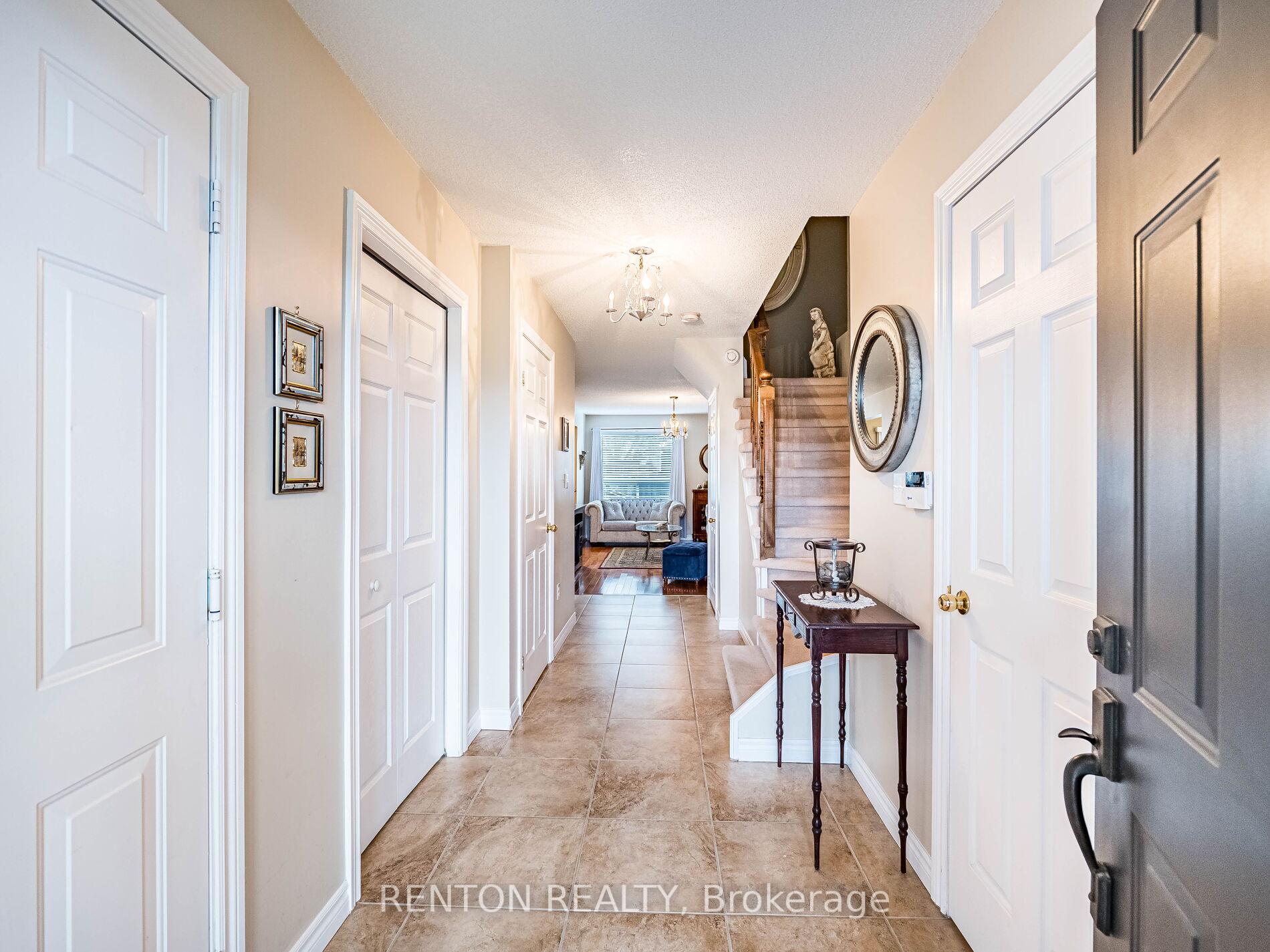 Photo 5 of 124 Rosebury Way, Hamilton, Mount Hope — HOMEH