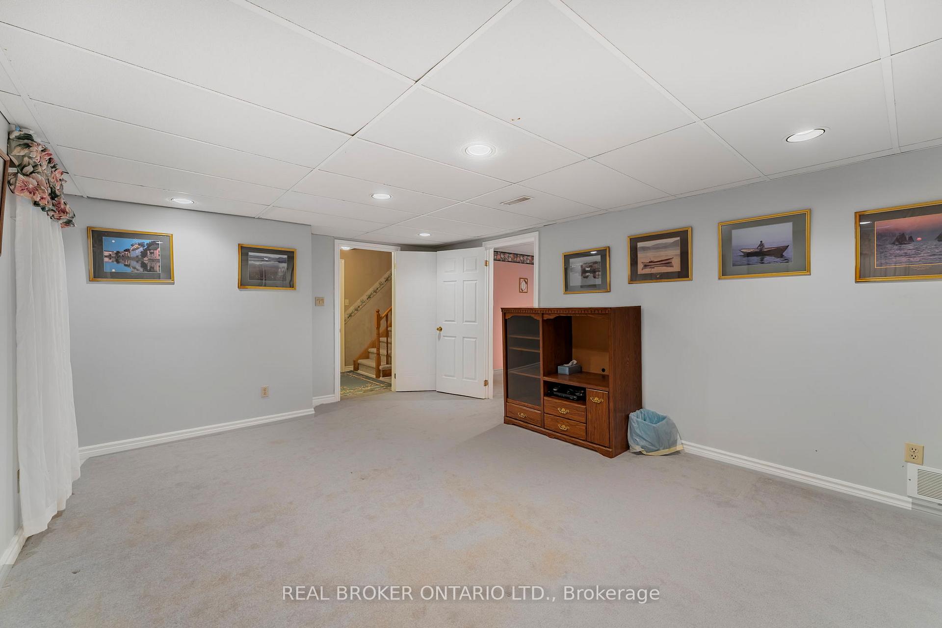 Photo 29 of 3 Wiseman Court, Barrie, Northwest — HOMEH