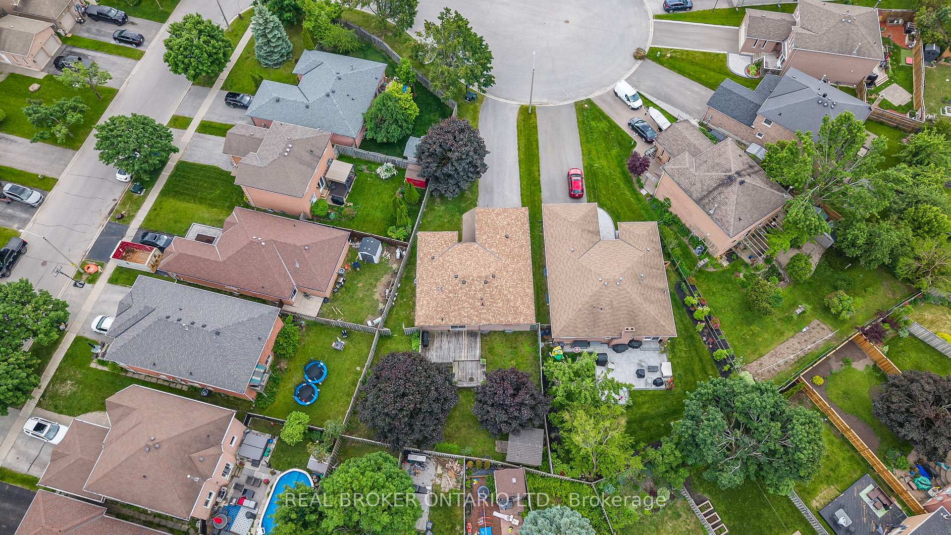 Photo 40 of 3 Wiseman Court, Barrie, Northwest — HOMEH