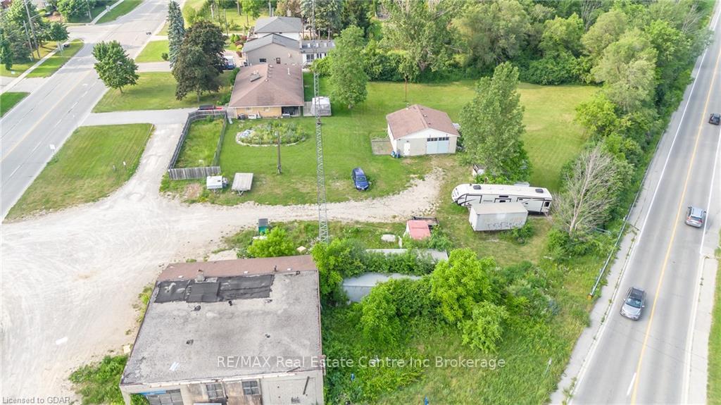 Front of 701 Eramosa Road