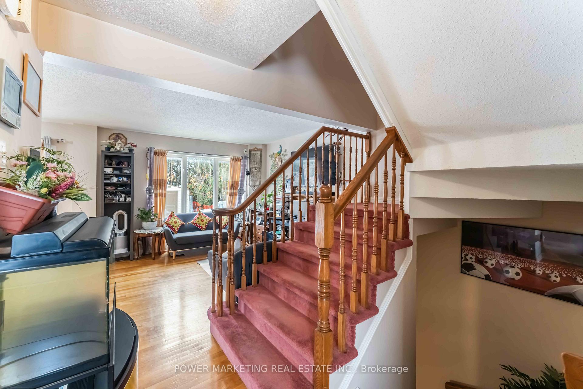 Photo 5 of 2 Armagh Way, Ottawa, Barrhaven - Longfields — HOMEH