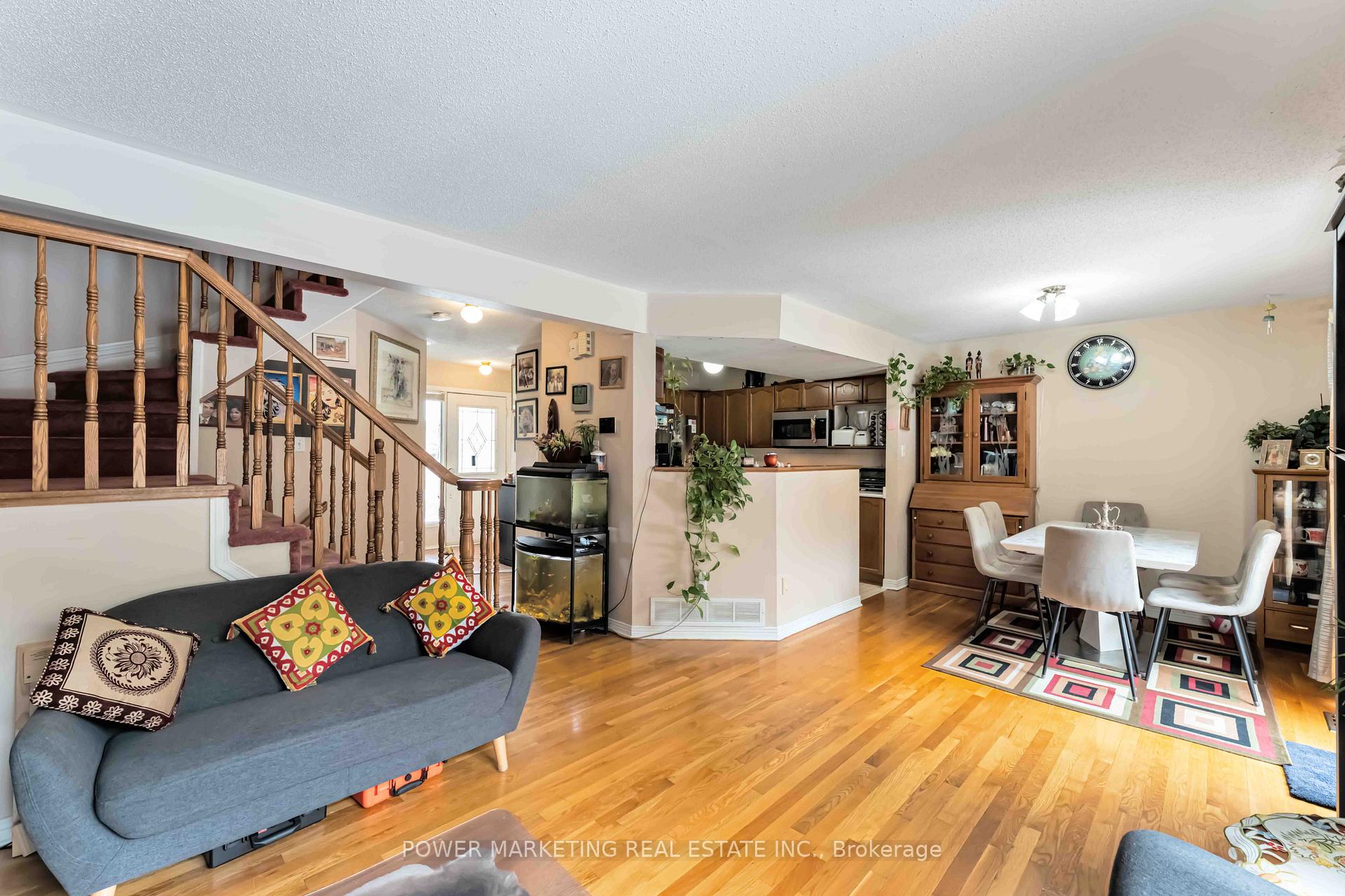 Photo 8 of 2 Armagh Way, Ottawa, Barrhaven - Longfields — HOMEH