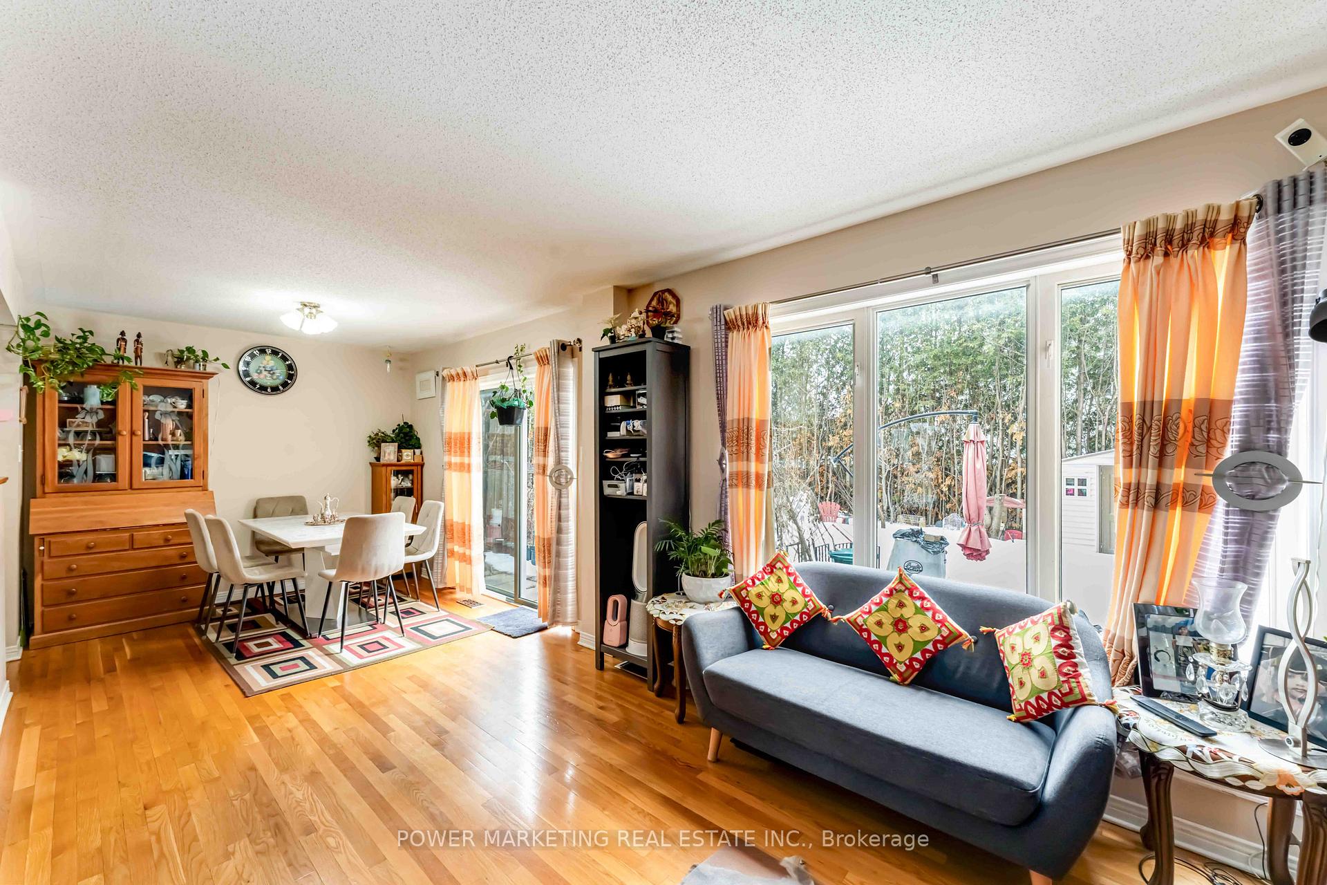 Photo 10 of 2 Armagh Way, Ottawa, Barrhaven - Longfields — HOMEH