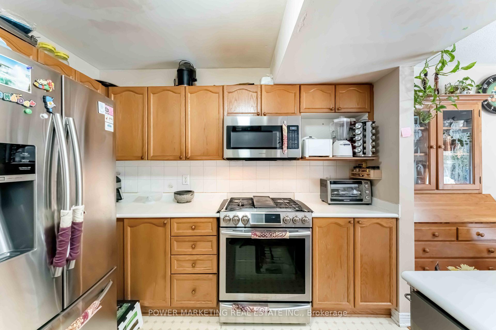 Photo 14 of 2 Armagh Way, Ottawa, Barrhaven - Longfields — HOMEH