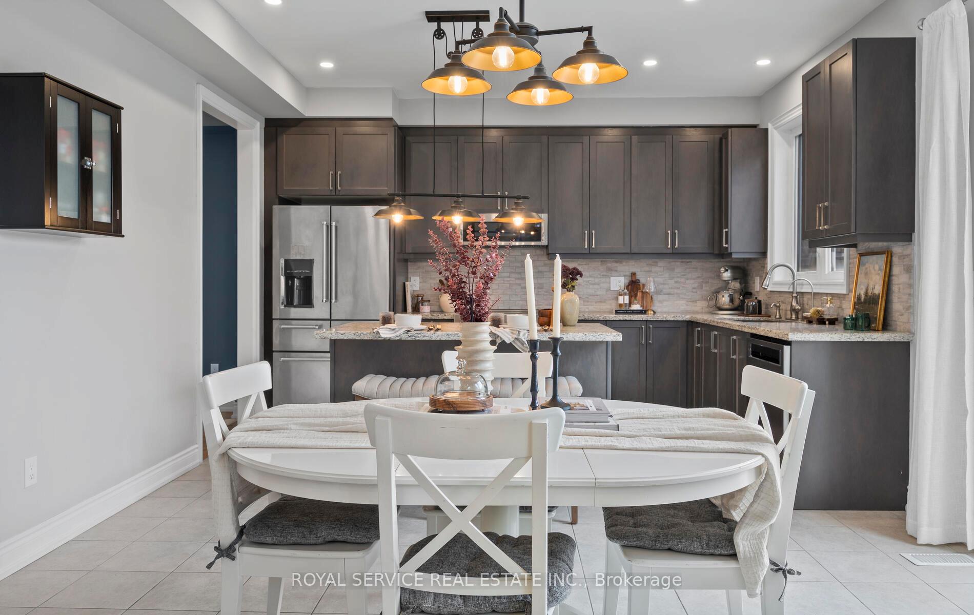 Photo 6 of 189 Douglas Kemp Crescent, Clarington, Bowmanville — HOMEH