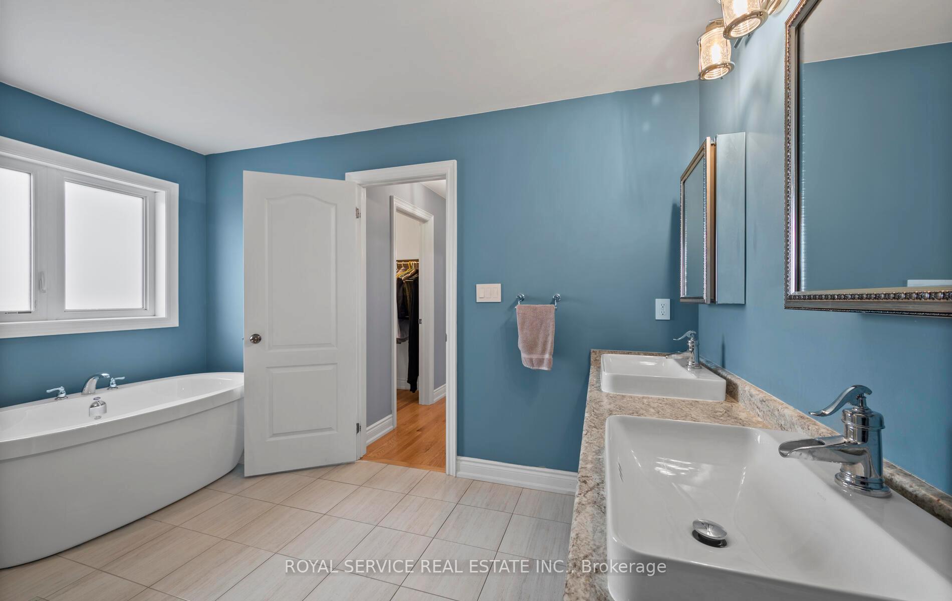 Photo 17 of 189 Douglas Kemp Crescent, Clarington, Bowmanville — HOMEH