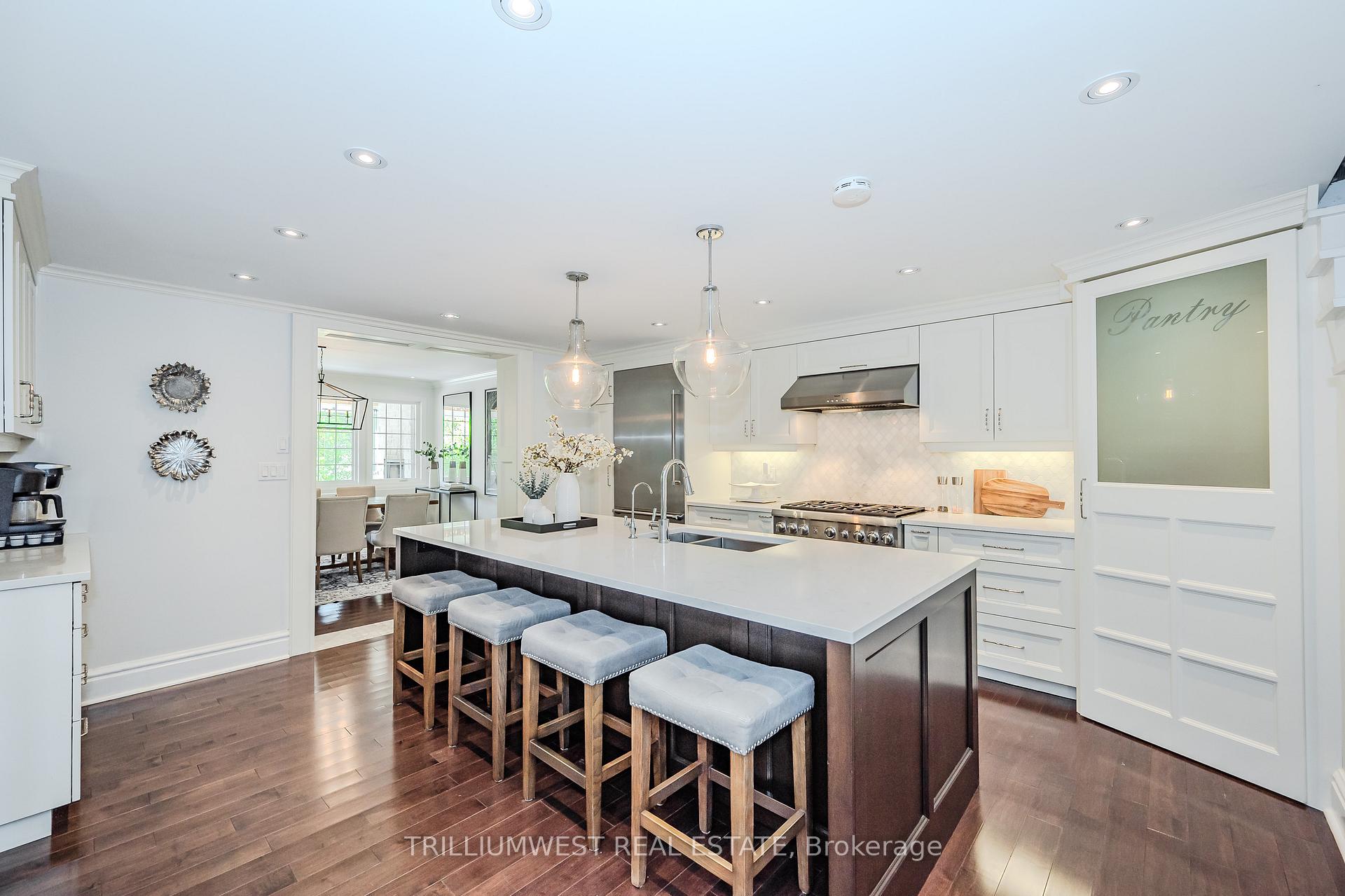 Photo 12 of 38 Arthur Street N, Guelph, St. George's — HOMEH