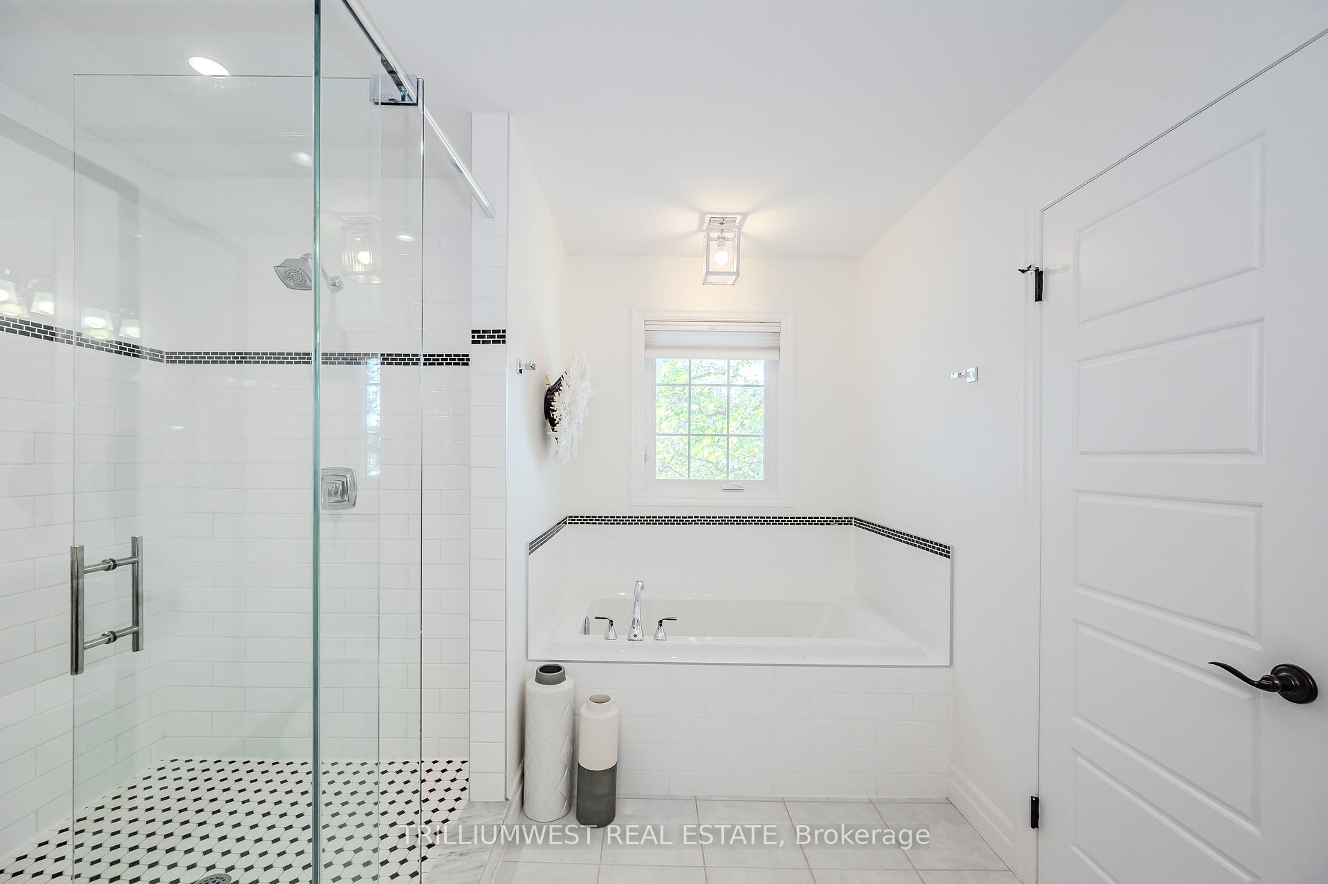 Photo 23 of 38 Arthur Street N, Guelph, St. George's — HOMEH