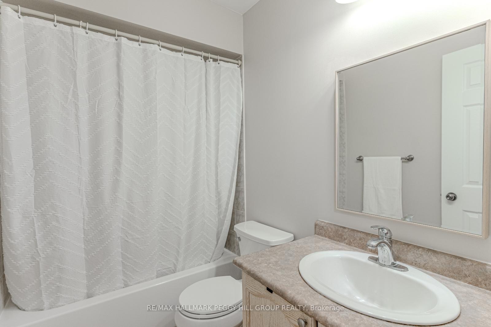 Photo 12 of 19 Coleman Drive, Barrie, Edgehill Drive — HOMEH