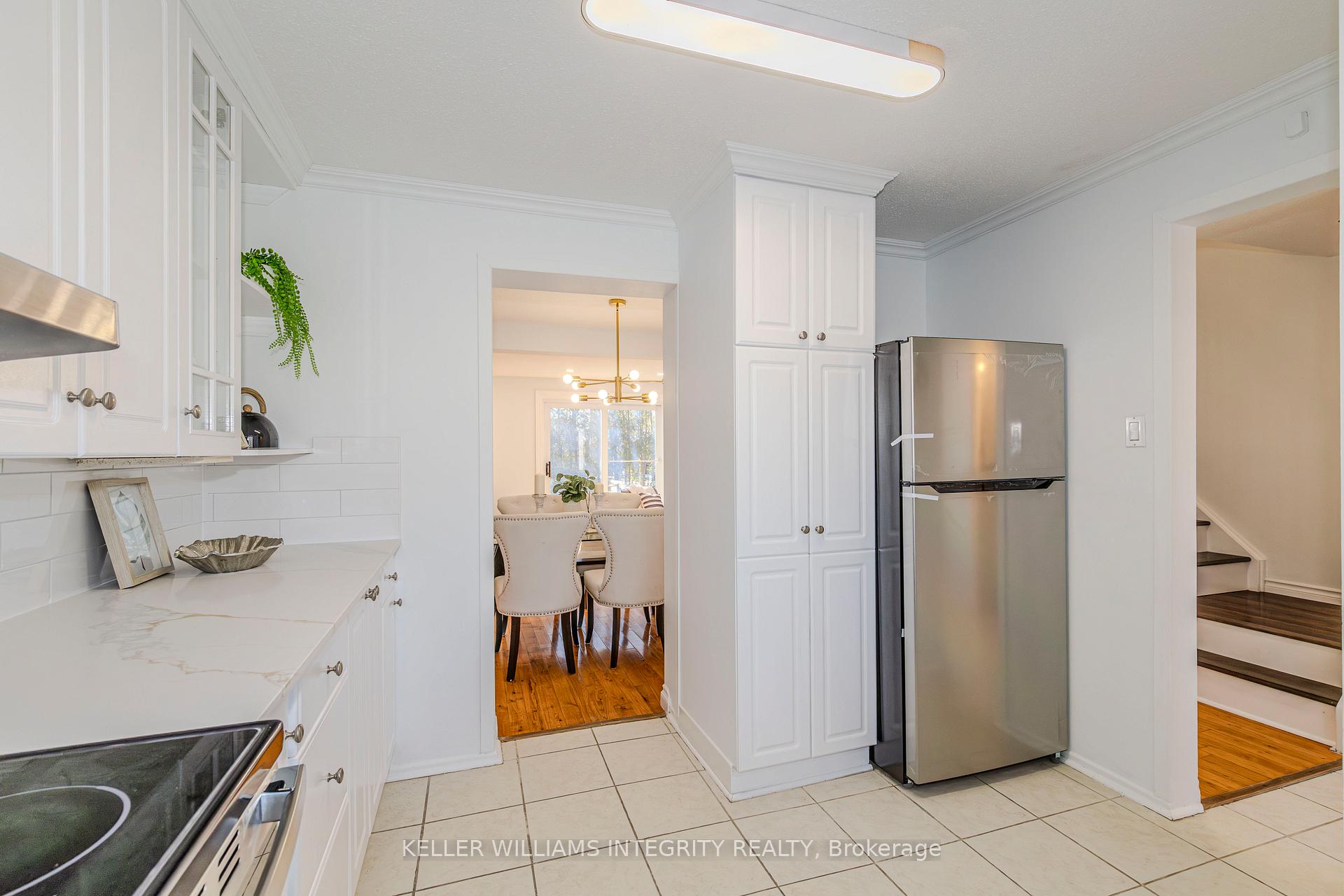 Photo 12 of 29 Whelan Drive, Ottawa, Barrhaven - Pheasant Run — HOMEH