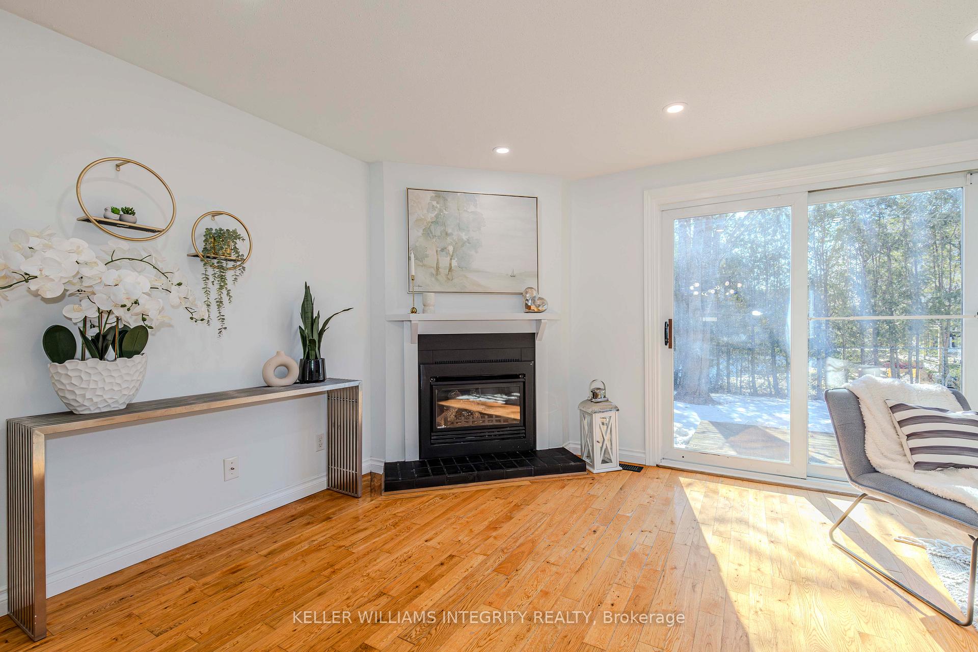 Photo 17 of 29 Whelan Drive, Ottawa, Barrhaven - Pheasant Run — HOMEH
