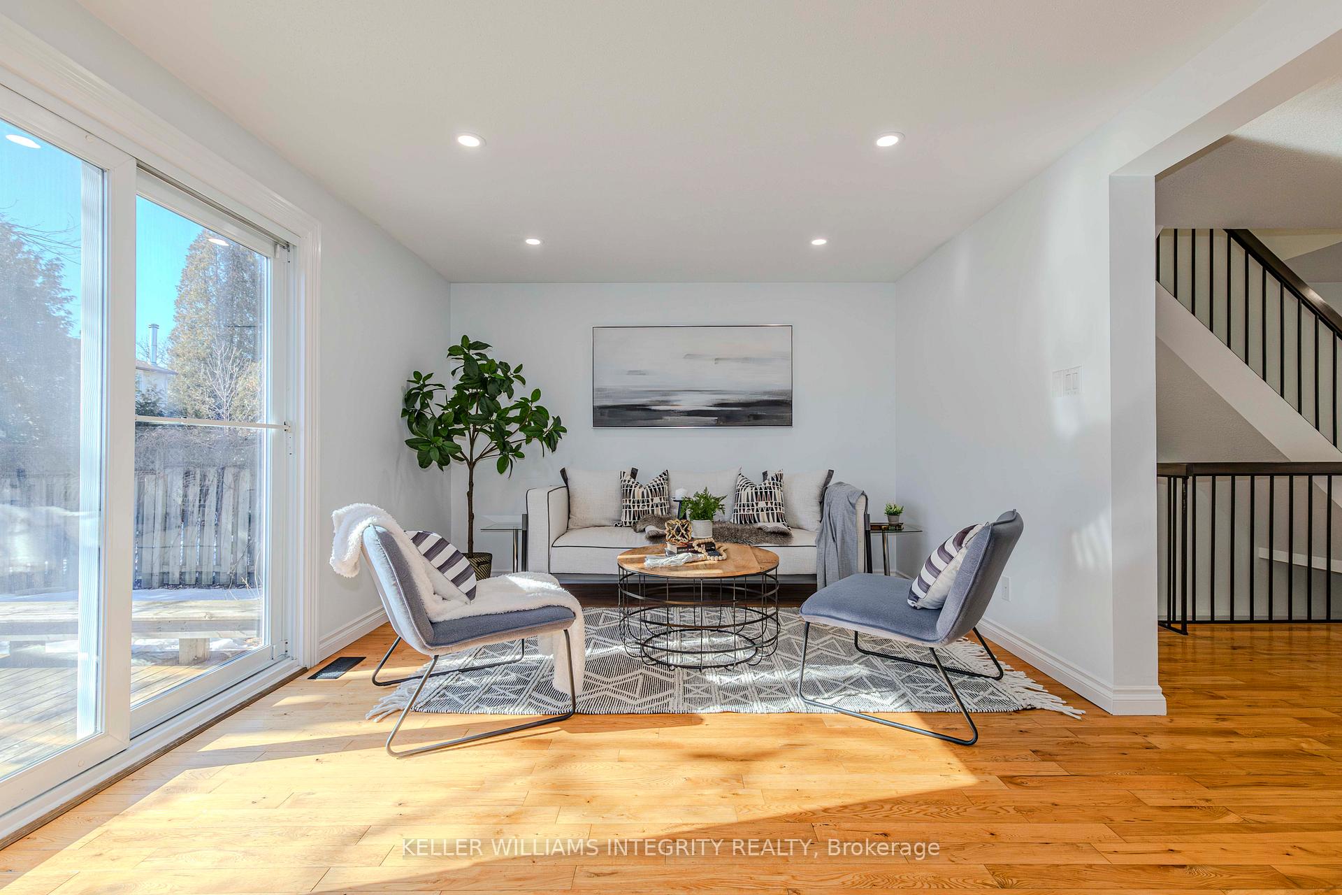 Photo 19 of 29 Whelan Drive, Ottawa, Barrhaven - Pheasant Run — HOMEH