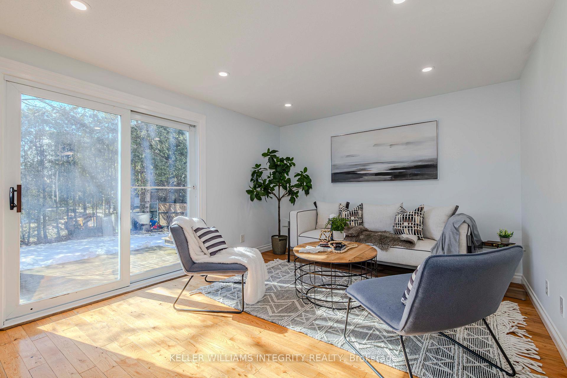 Photo 20 of 29 Whelan Drive, Ottawa, Barrhaven - Pheasant Run — HOMEH