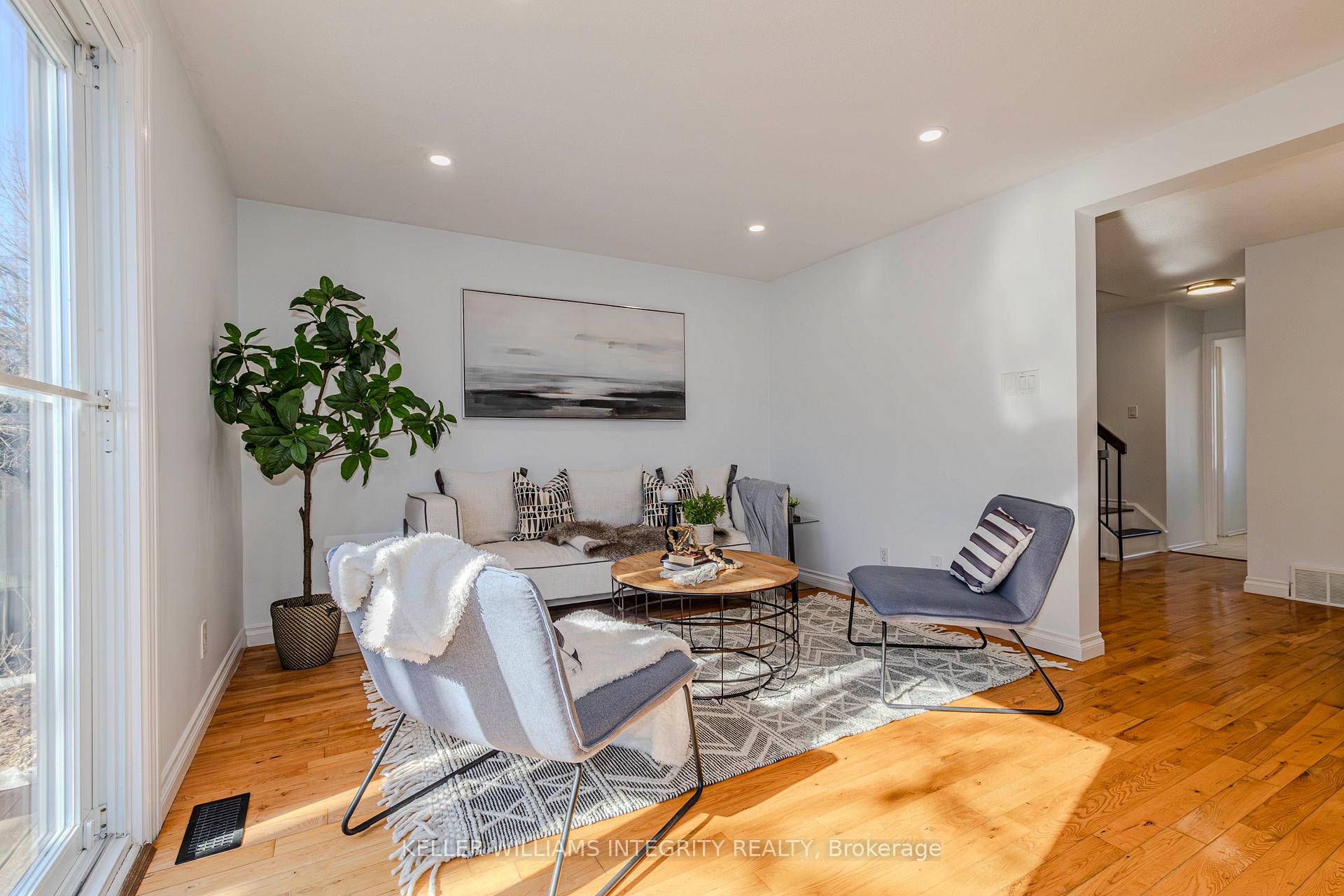 Photo 22 of 29 Whelan Drive, Ottawa, Barrhaven - Pheasant Run — HOMEH