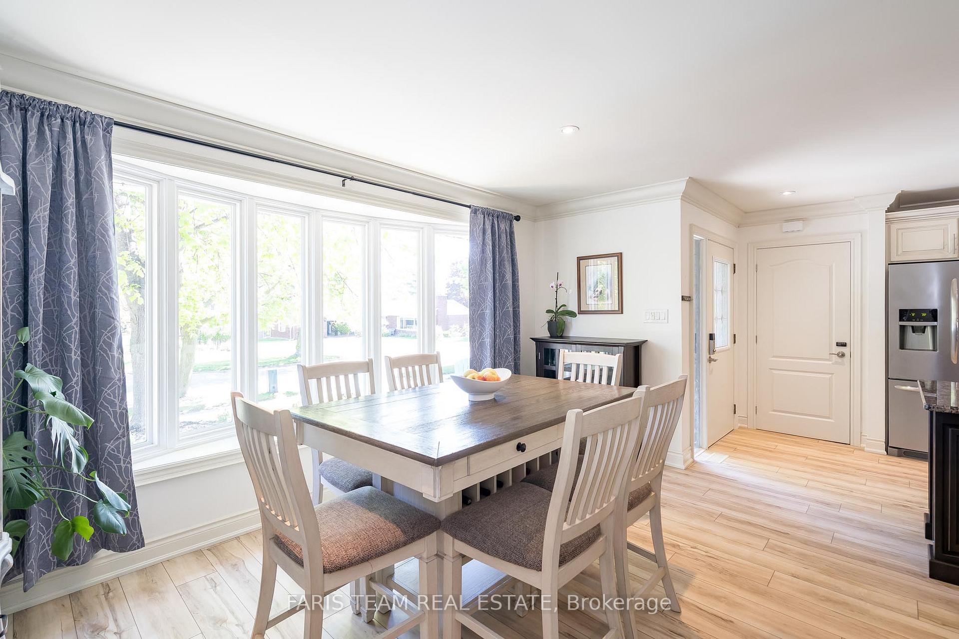 Photo 10 of 47 Springhome Road, Barrie, Allandale Heights — HOMEH