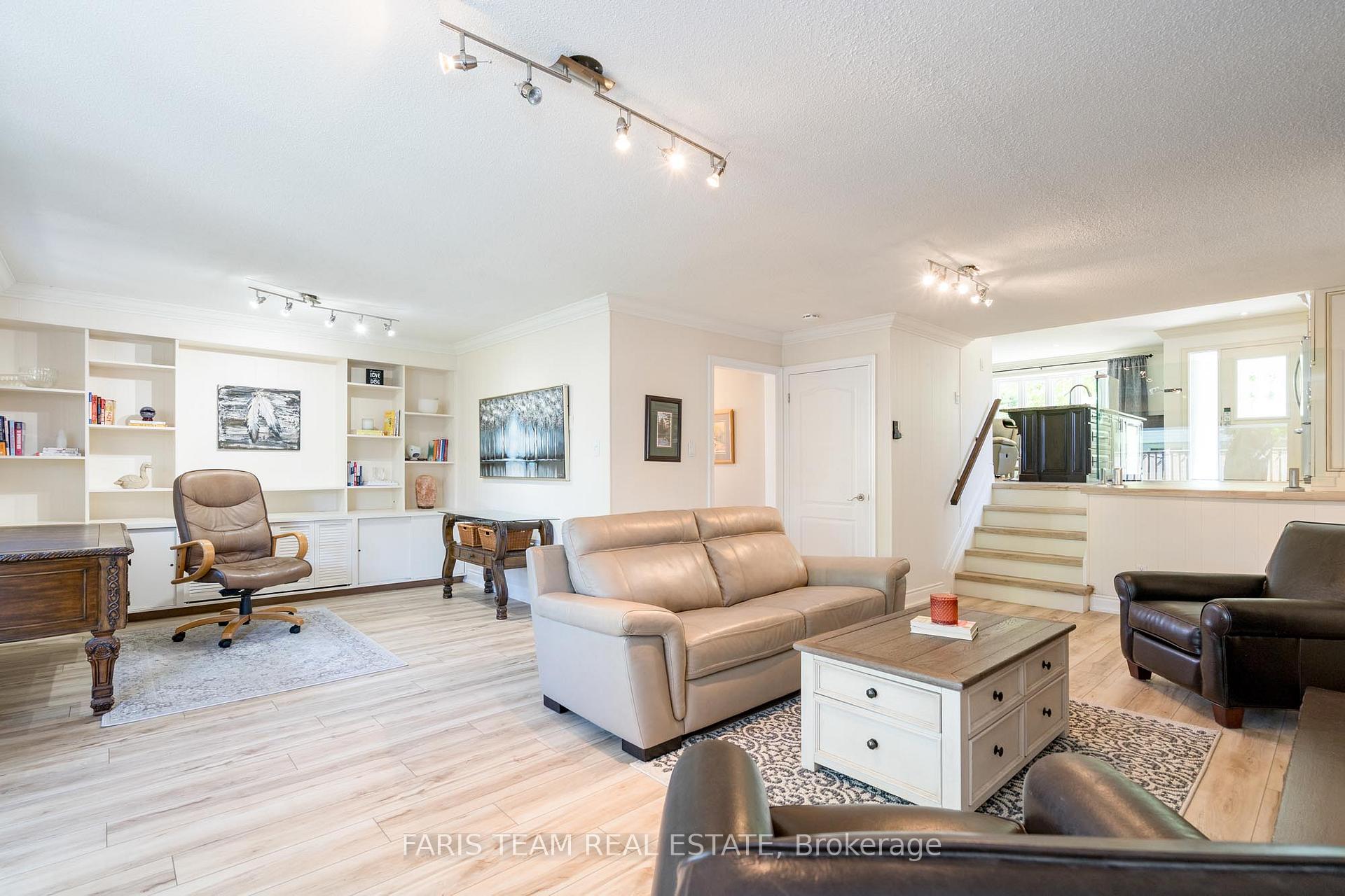 Photo 14 of 47 Springhome Road, Barrie, Allandale Heights — HOMEH