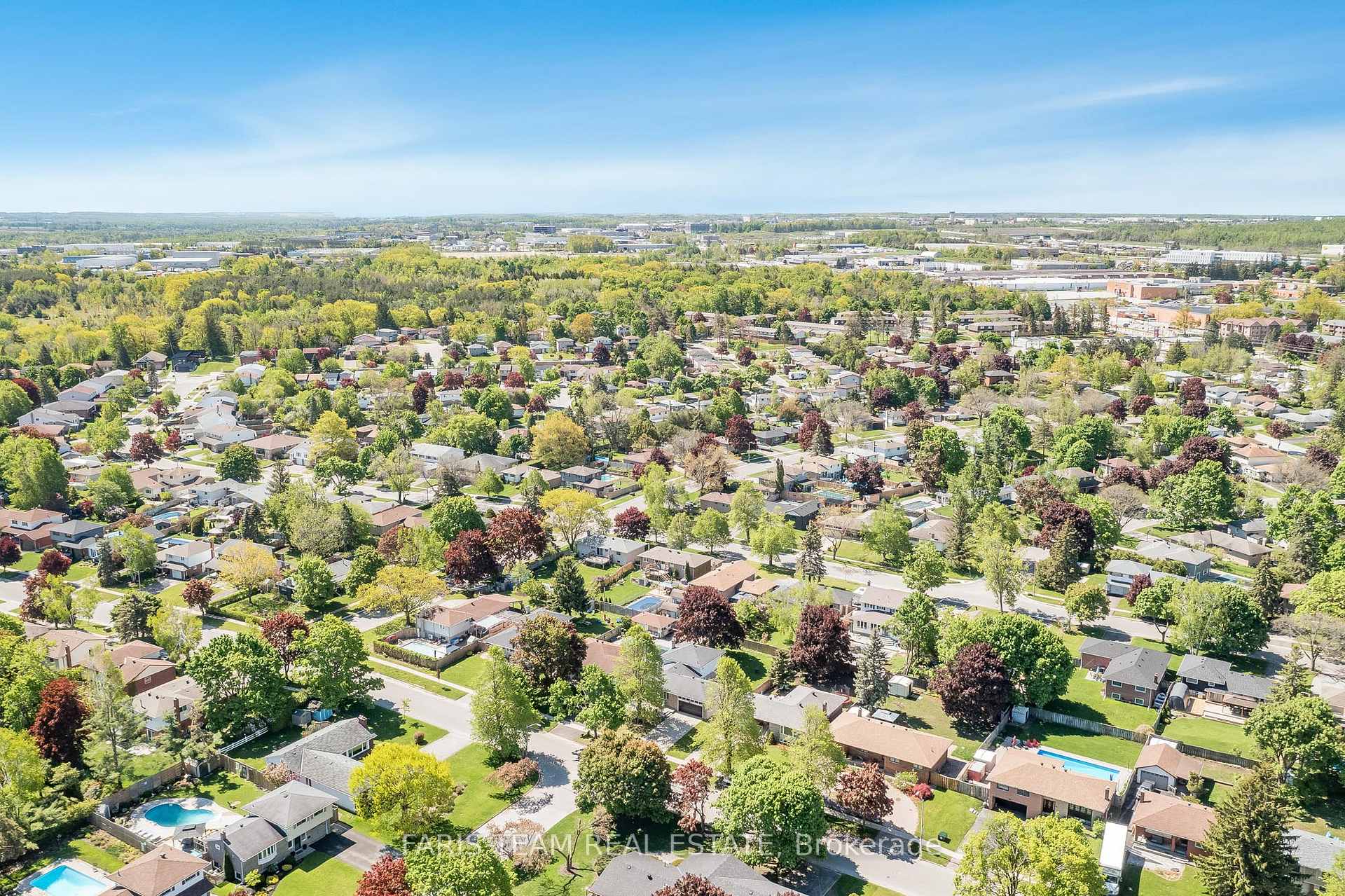 Photo 29 of 47 Springhome Road, Barrie, Allandale Heights — HOMEH