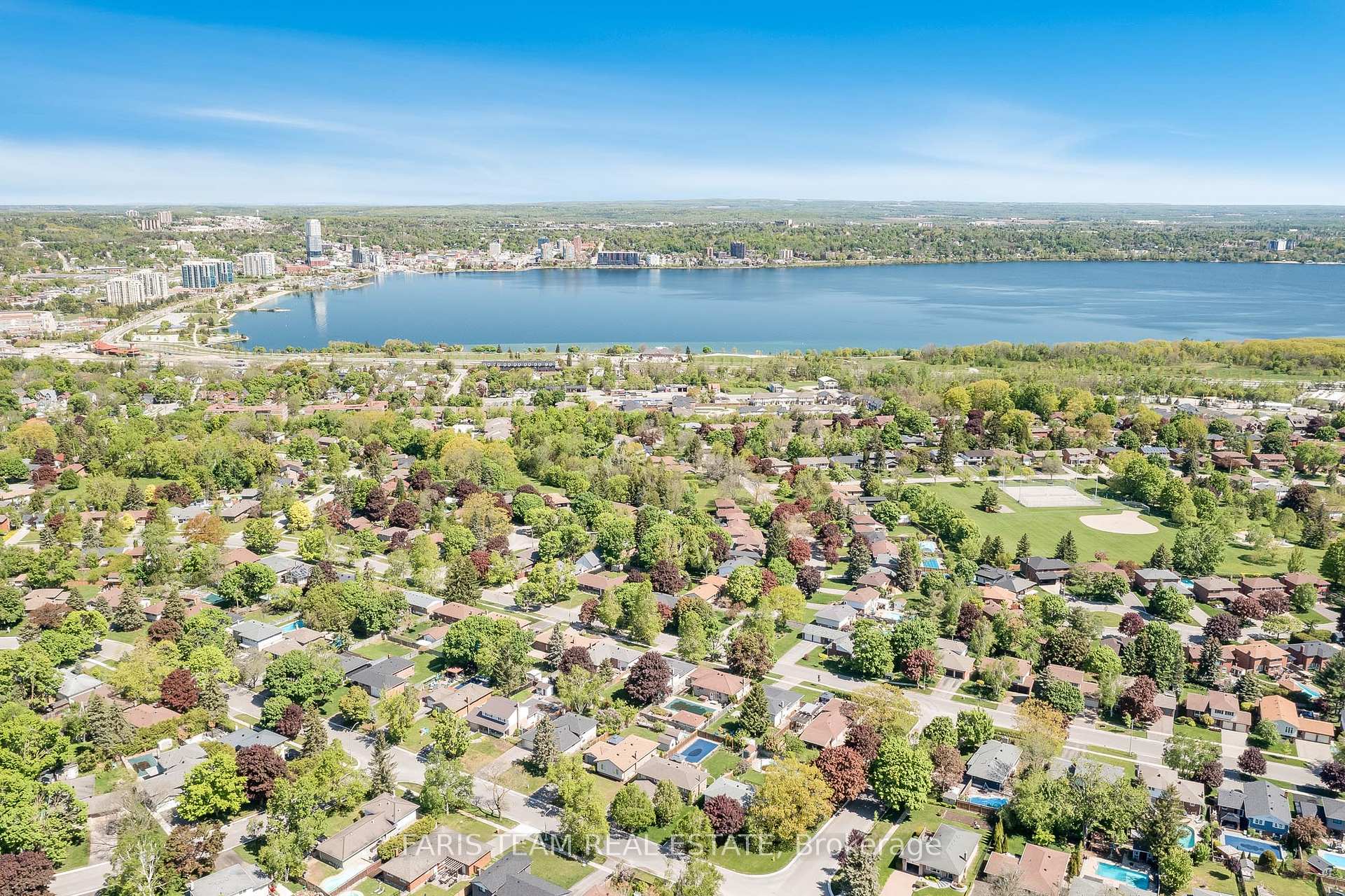 Photo 30 of 47 Springhome Road, Barrie, Allandale Heights — HOMEH