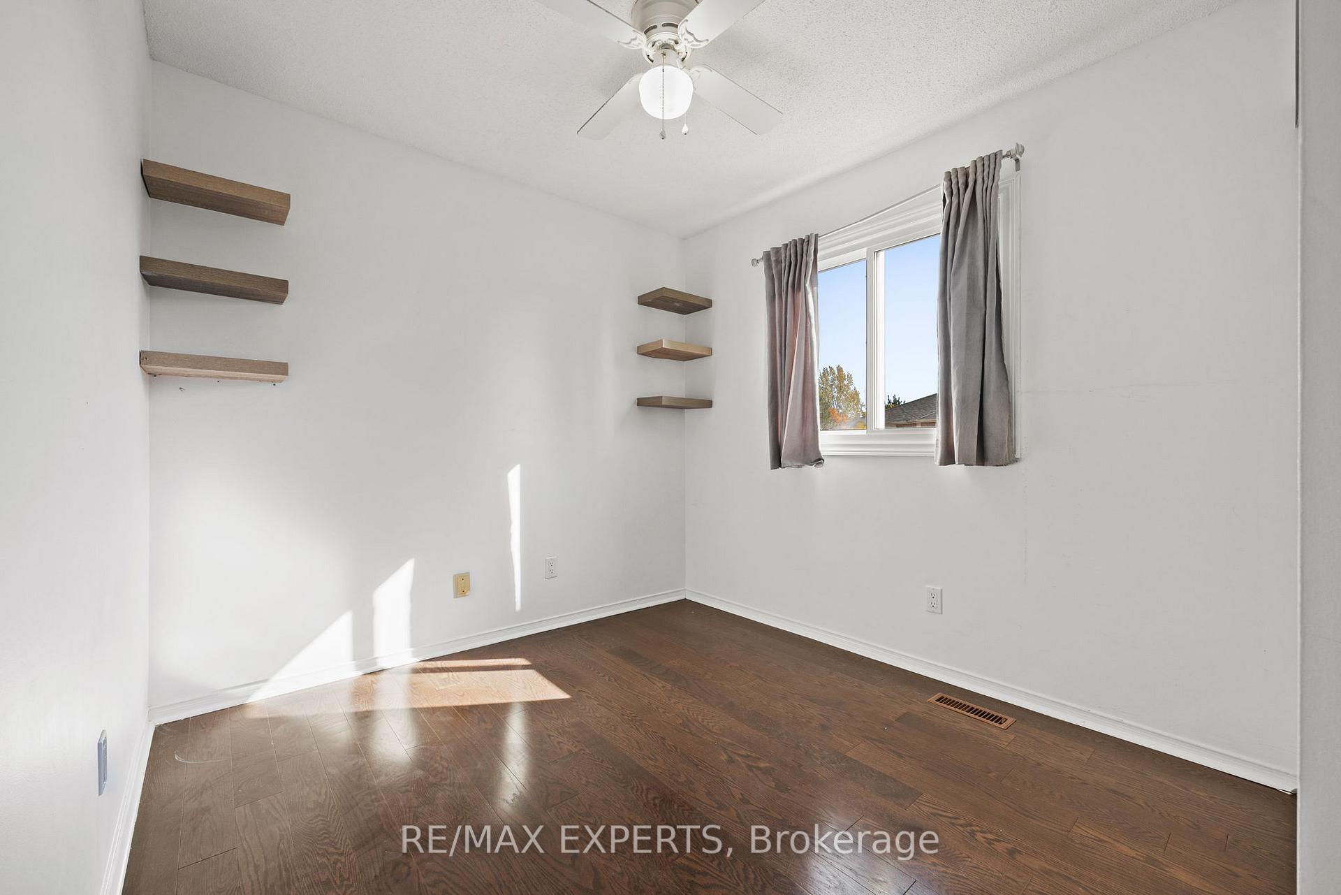 Photo 9 of 67 Burke Main Drive, Barrie, West Bayfield — HOMEH