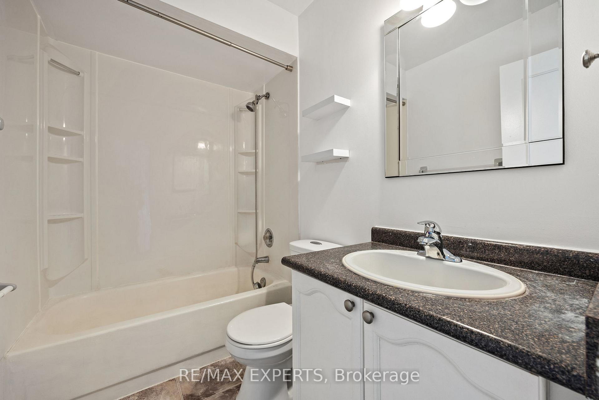 Photo 10 of 67 Burke Main Drive, Barrie, West Bayfield — HOMEH