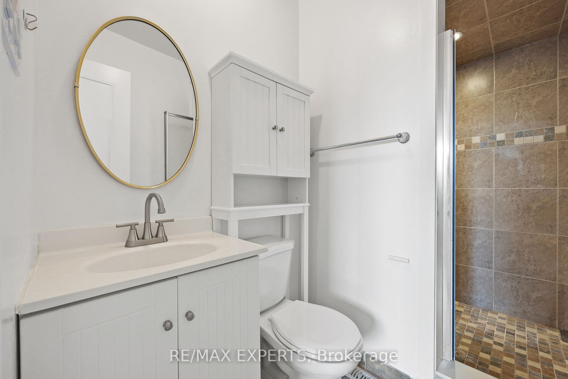 Photo 13 of 67 Burke Main Drive, Barrie, West Bayfield — HOMEH