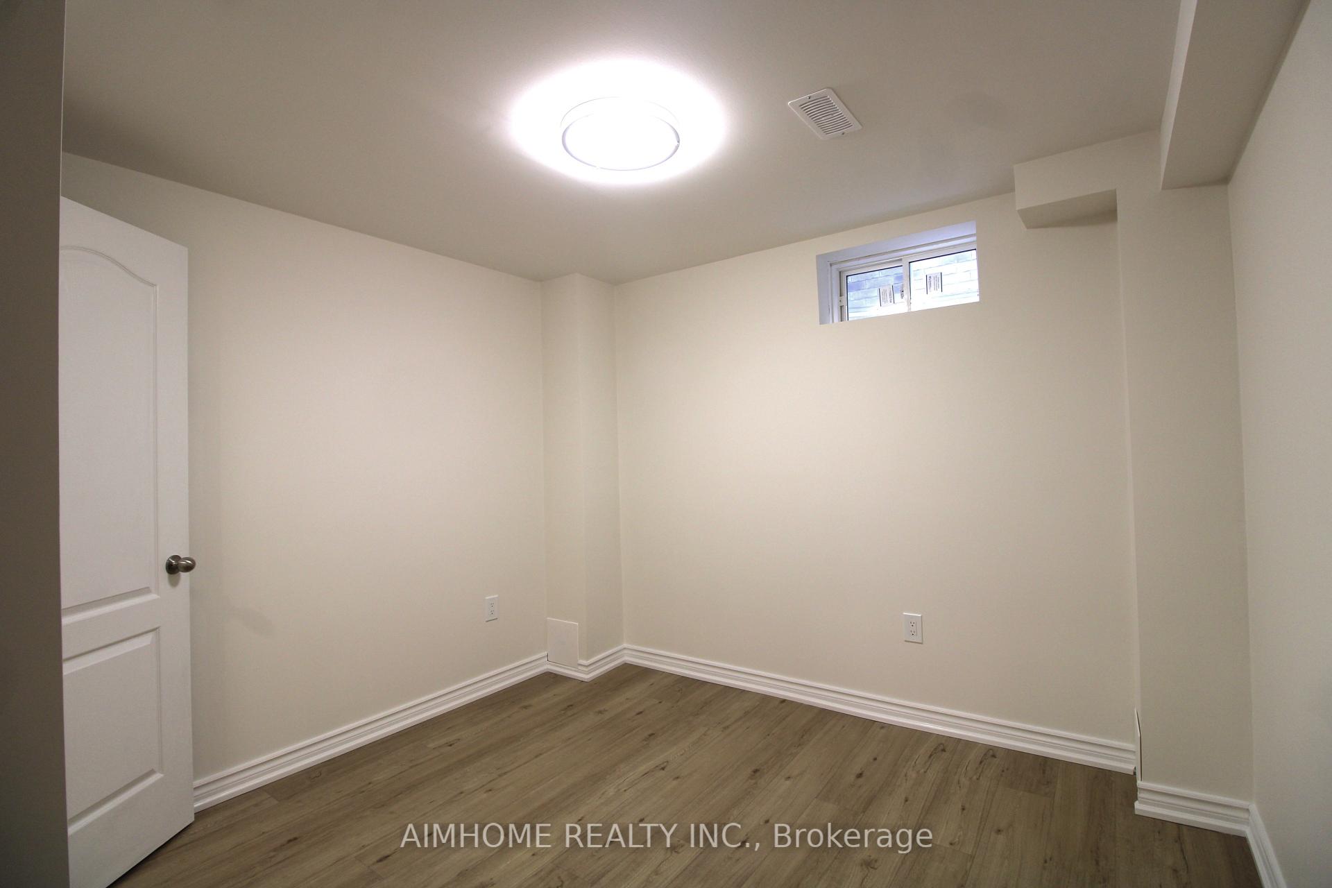 Photo 6 of Unit BSMT, 41 Hamster Crescent, Aurora, Bayview Northeast — HOMEH