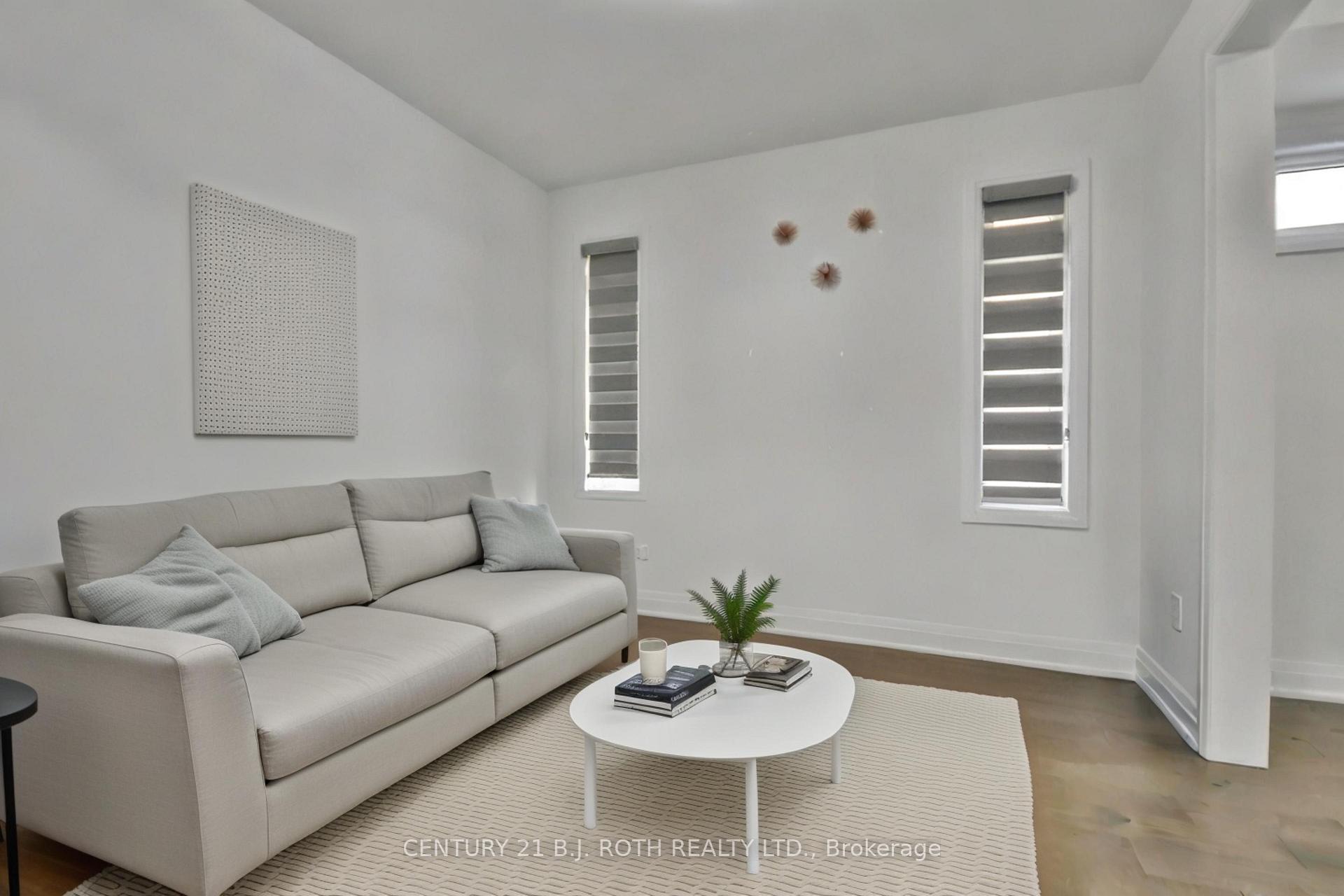 Photo 6 of 130 Franklin Trail, Barrie, Holly — HOMEH