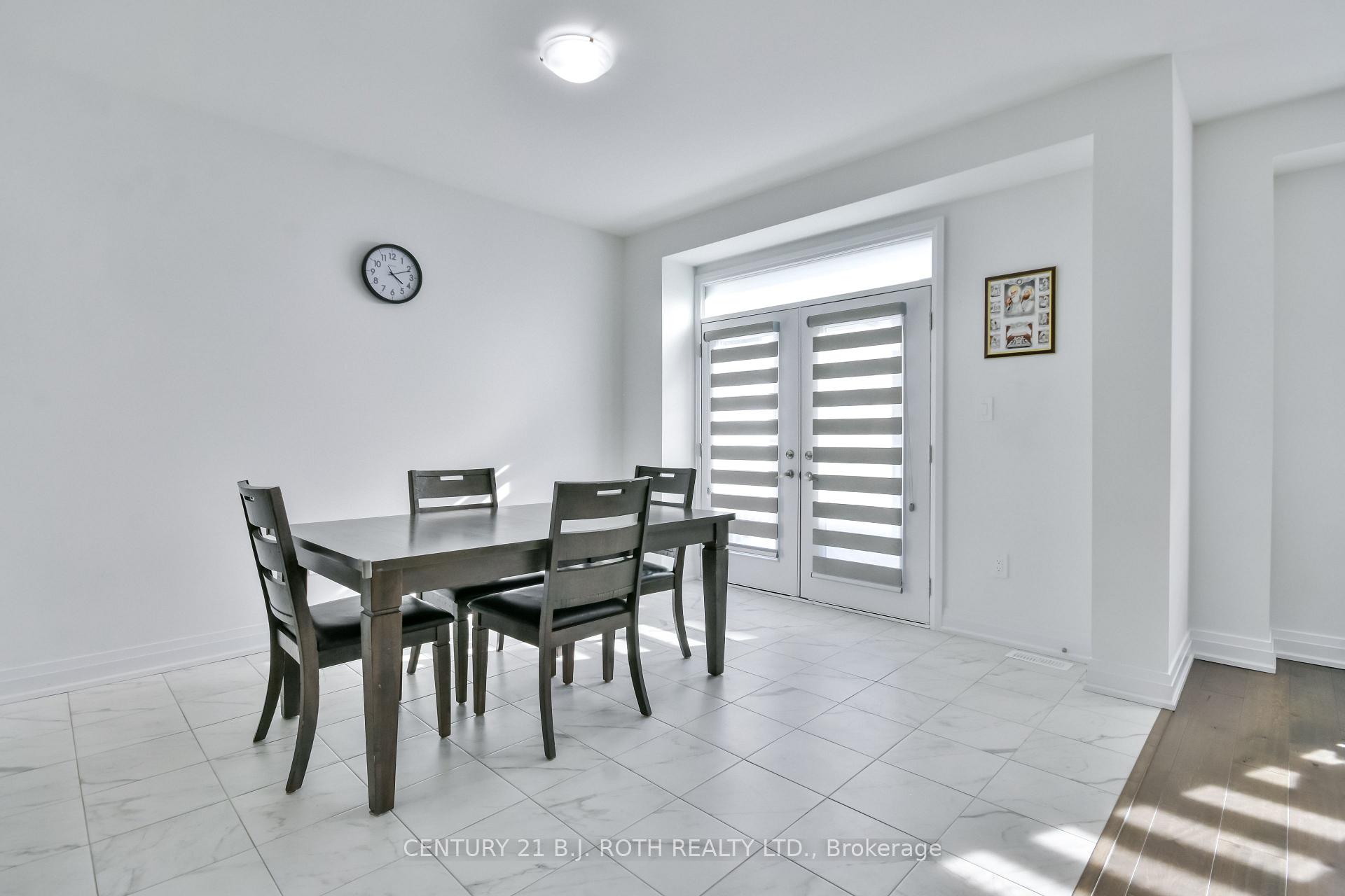 Photo 7 of 130 Franklin Trail, Barrie, Holly — HOMEH