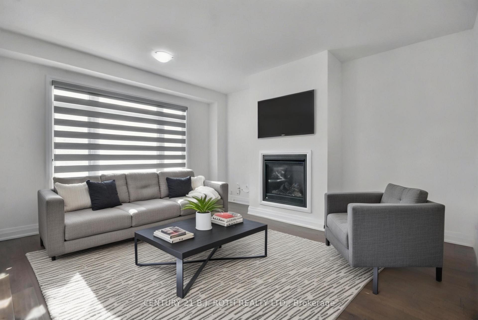 Photo 9 of 130 Franklin Trail, Barrie, Holly — HOMEH