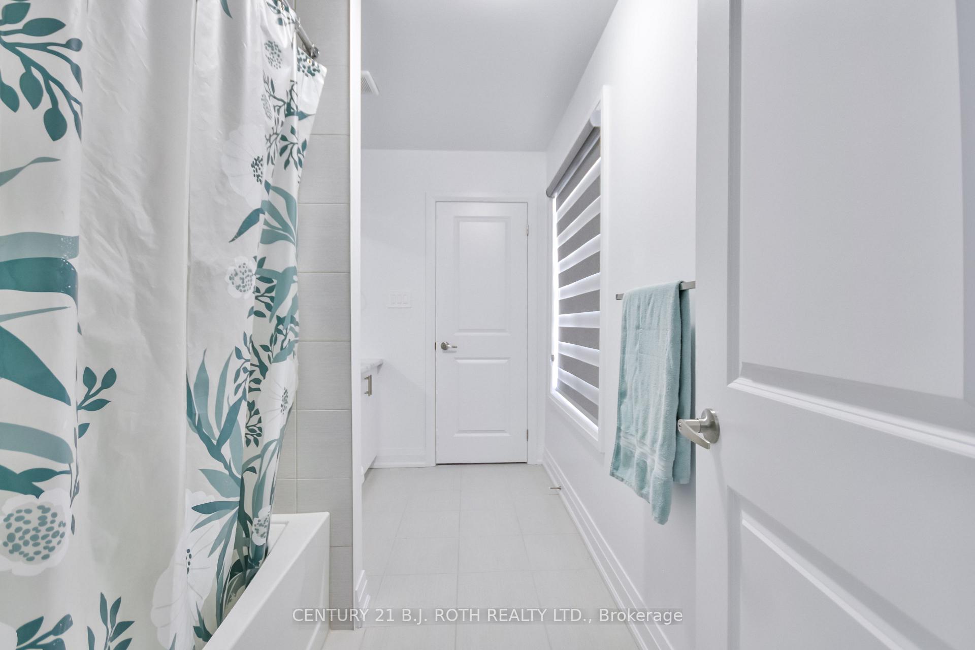 Photo 17 of 130 Franklin Trail, Barrie, Holly — HOMEH