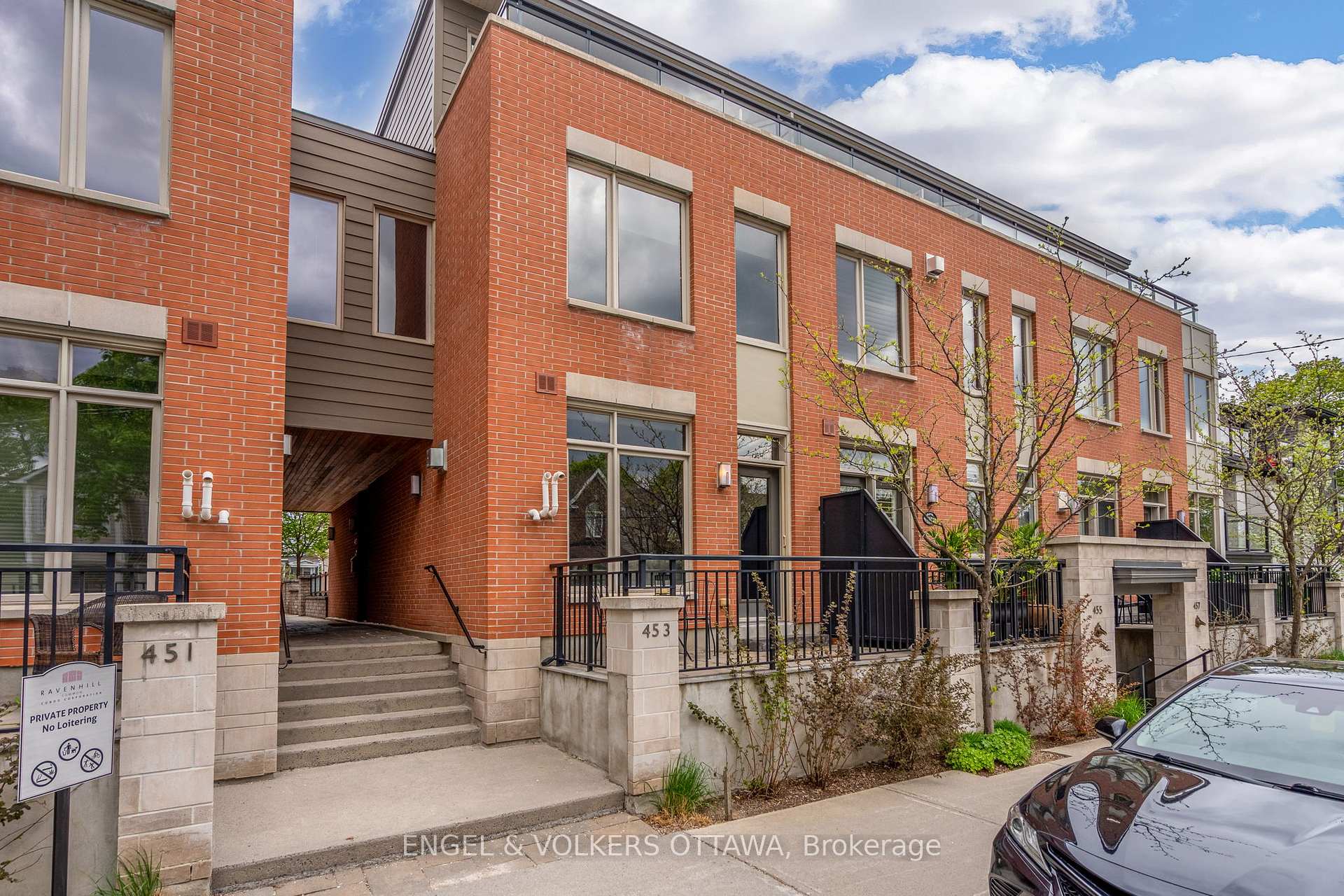Front of 453 Edison Avenue
